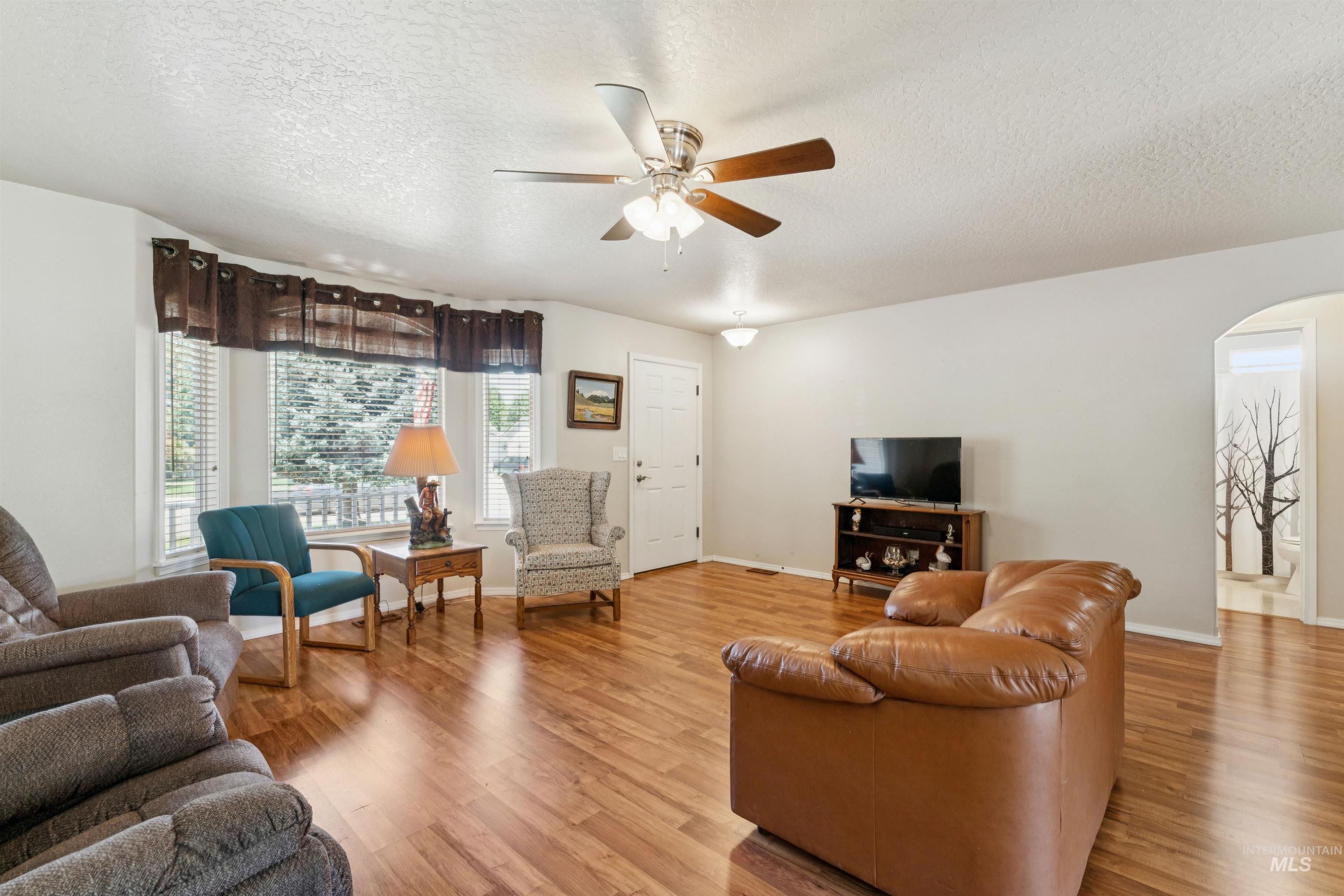 1114 Feltham Peak Way, Emmett, Idaho 83617, 3 Bedrooms, 2 Bathrooms, Residential For Sale, Price $419,900,MLS 98991551