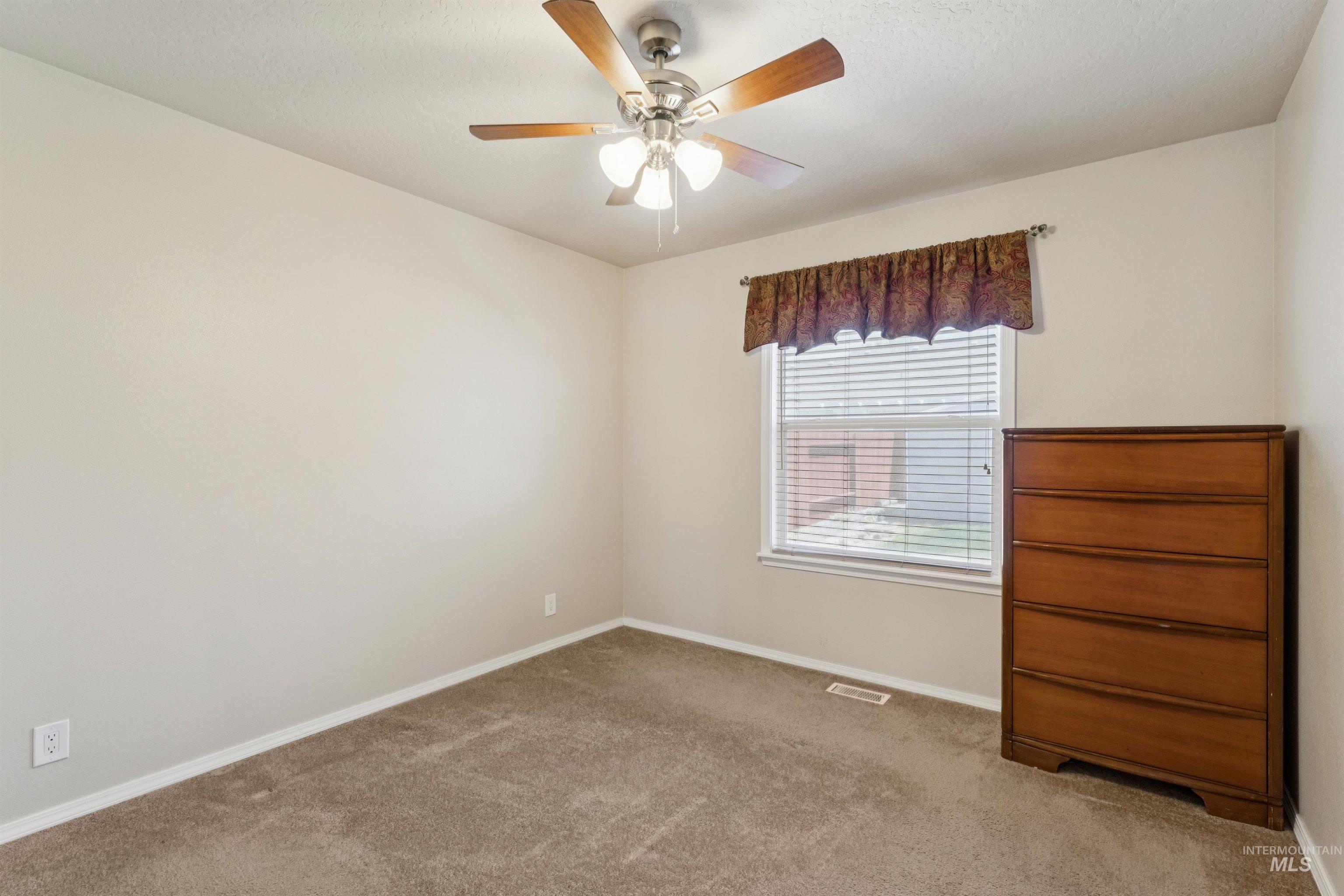1114 Feltham Peak Way, Emmett, Idaho 83617, 3 Bedrooms, 2 Bathrooms, Residential For Sale, Price $419,900,MLS 98991551