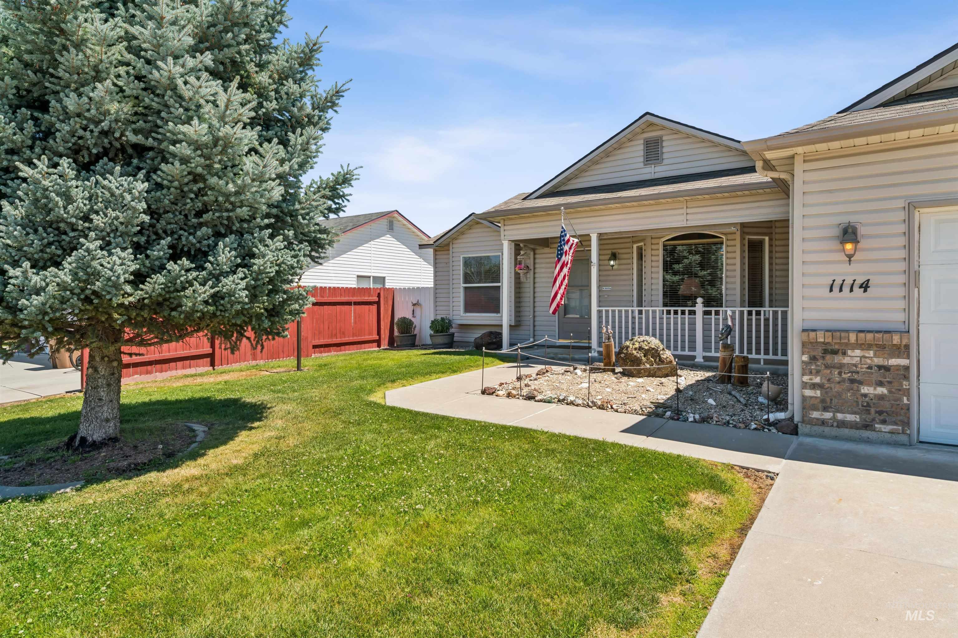 1114 Feltham Peak Way, Emmett, Idaho 83617, 3 Bedrooms, 2 Bathrooms, Residential For Sale, Price $419,900,MLS 98991551