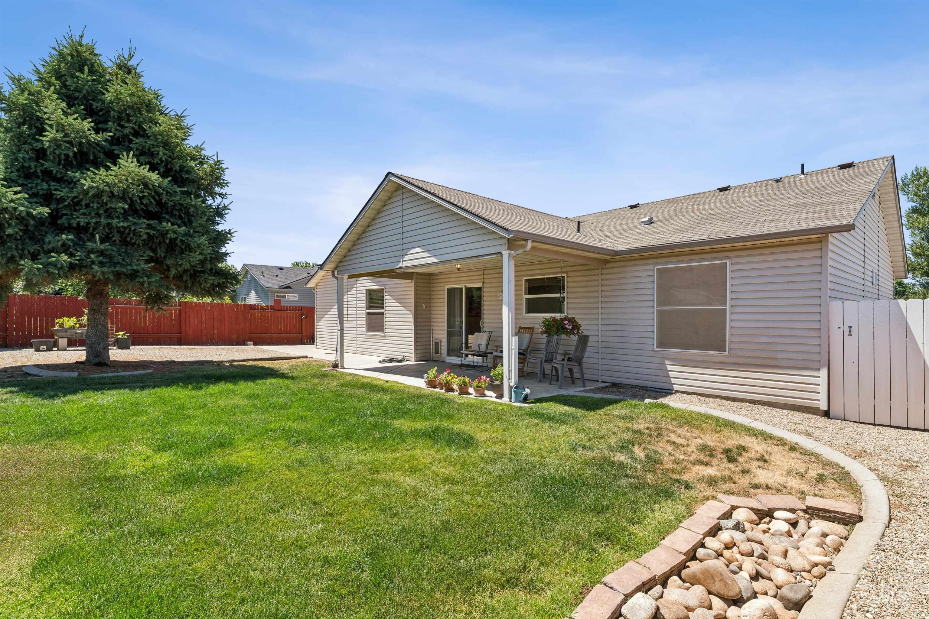 1114 Feltham Peak Way, Emmett, Idaho 83617, 3 Bedrooms, 2 Bathrooms, Residential For Sale, Price $419,900,MLS 98991551