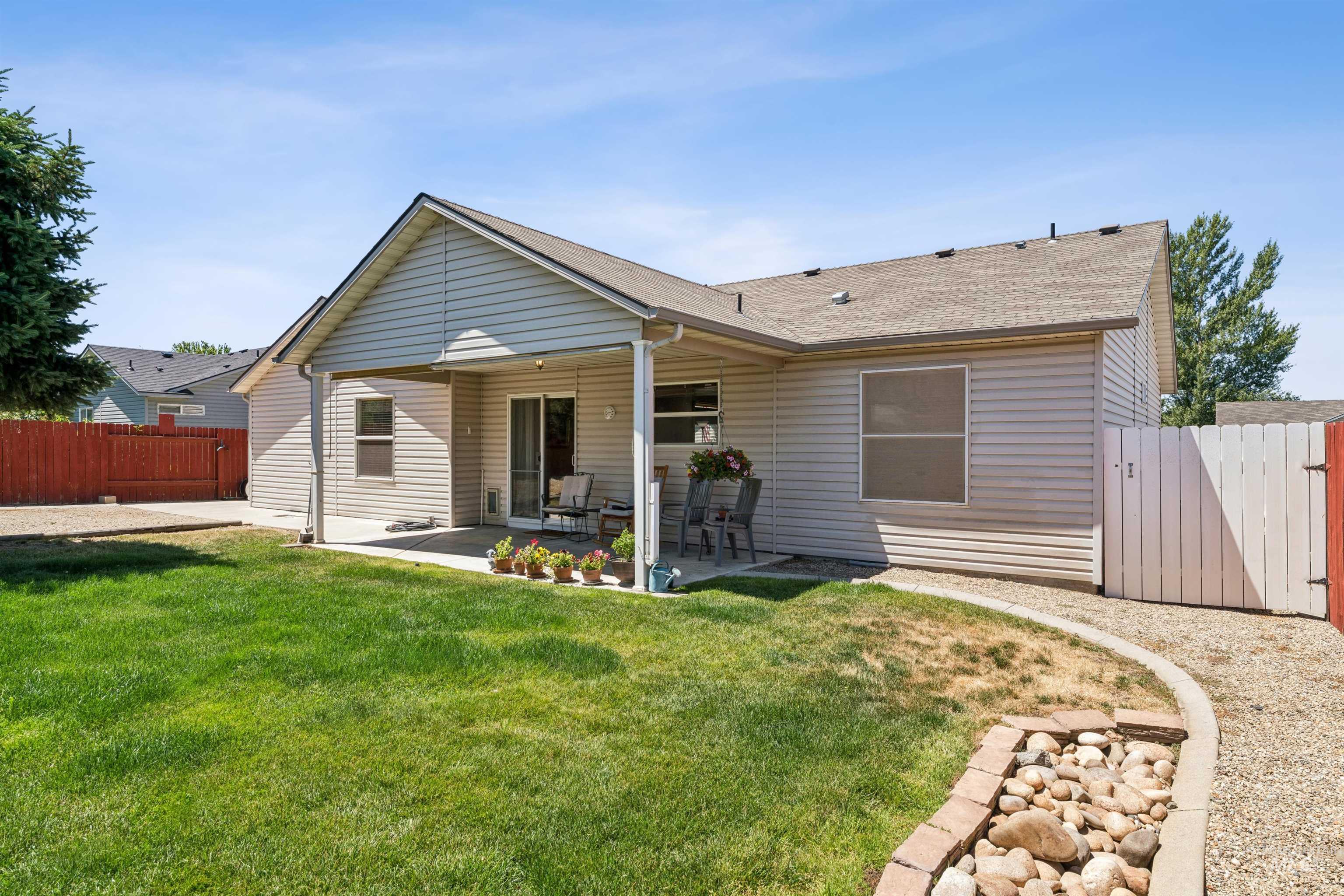 1114 Feltham Peak Way, Emmett, Idaho 83617, 3 Bedrooms, 2 Bathrooms, Residential For Sale, Price $419,900,MLS 98991551