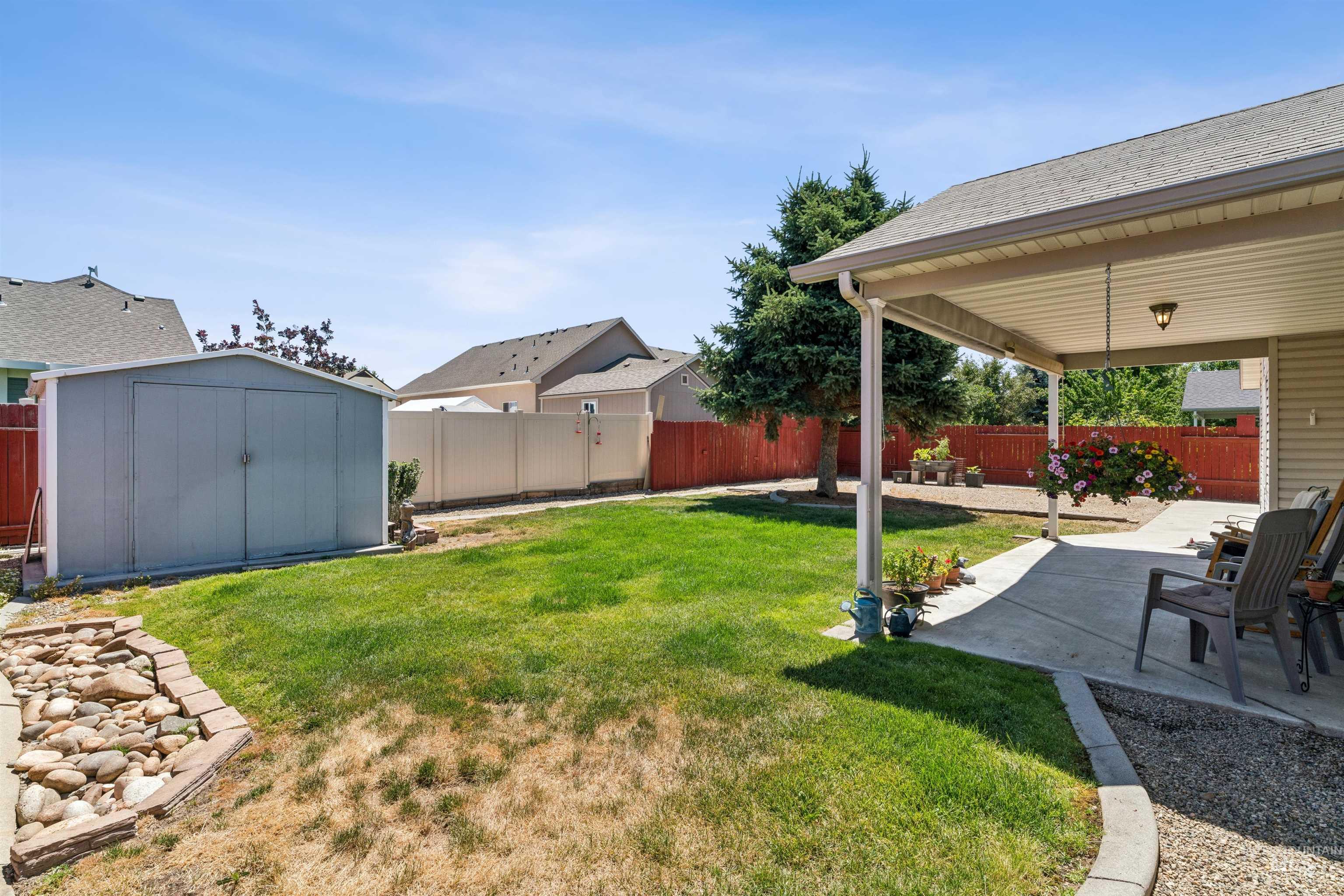 1114 Feltham Peak Way, Emmett, Idaho 83617, 3 Bedrooms, 2 Bathrooms, Residential For Sale, Price $419,900,MLS 98991551