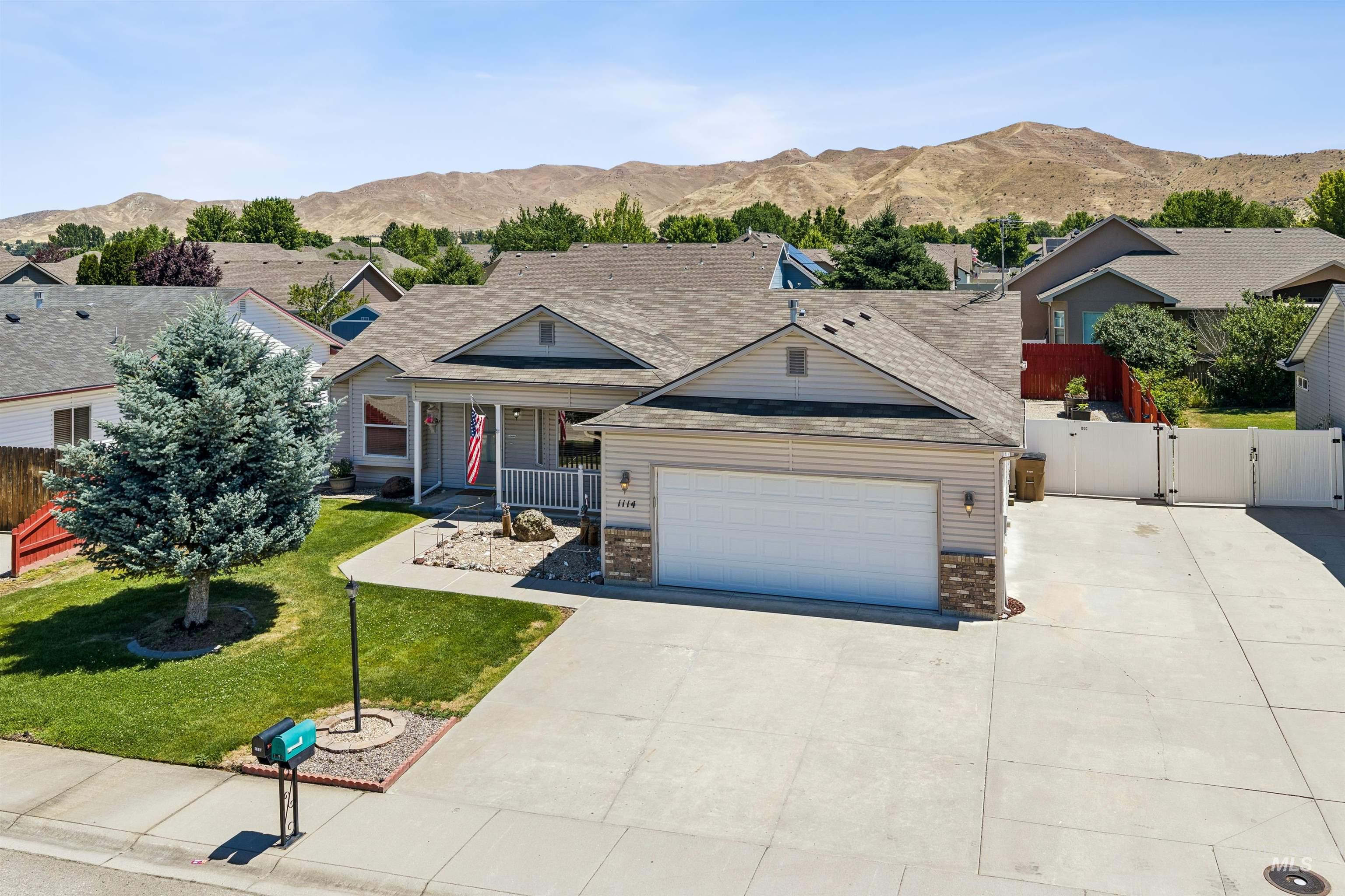 1114 Feltham Peak Way, Emmett, Idaho 83617, 3 Bedrooms, 2 Bathrooms, Residential For Sale, Price $419,900,MLS 98991551
