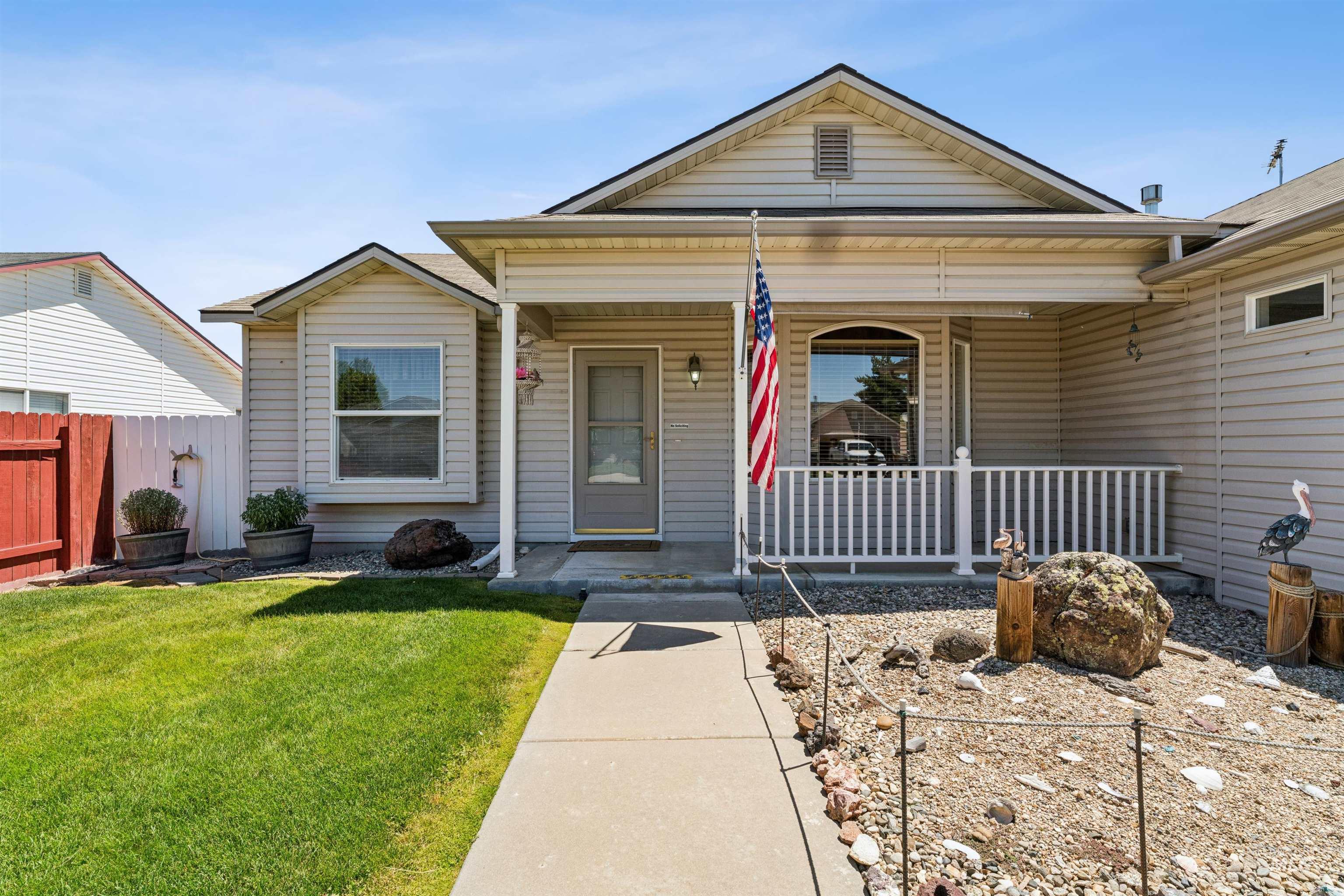 1114 Feltham Peak Way, Emmett, Idaho 83617, 3 Bedrooms, 2 Bathrooms, Residential For Sale, Price $419,900,MLS 98991551