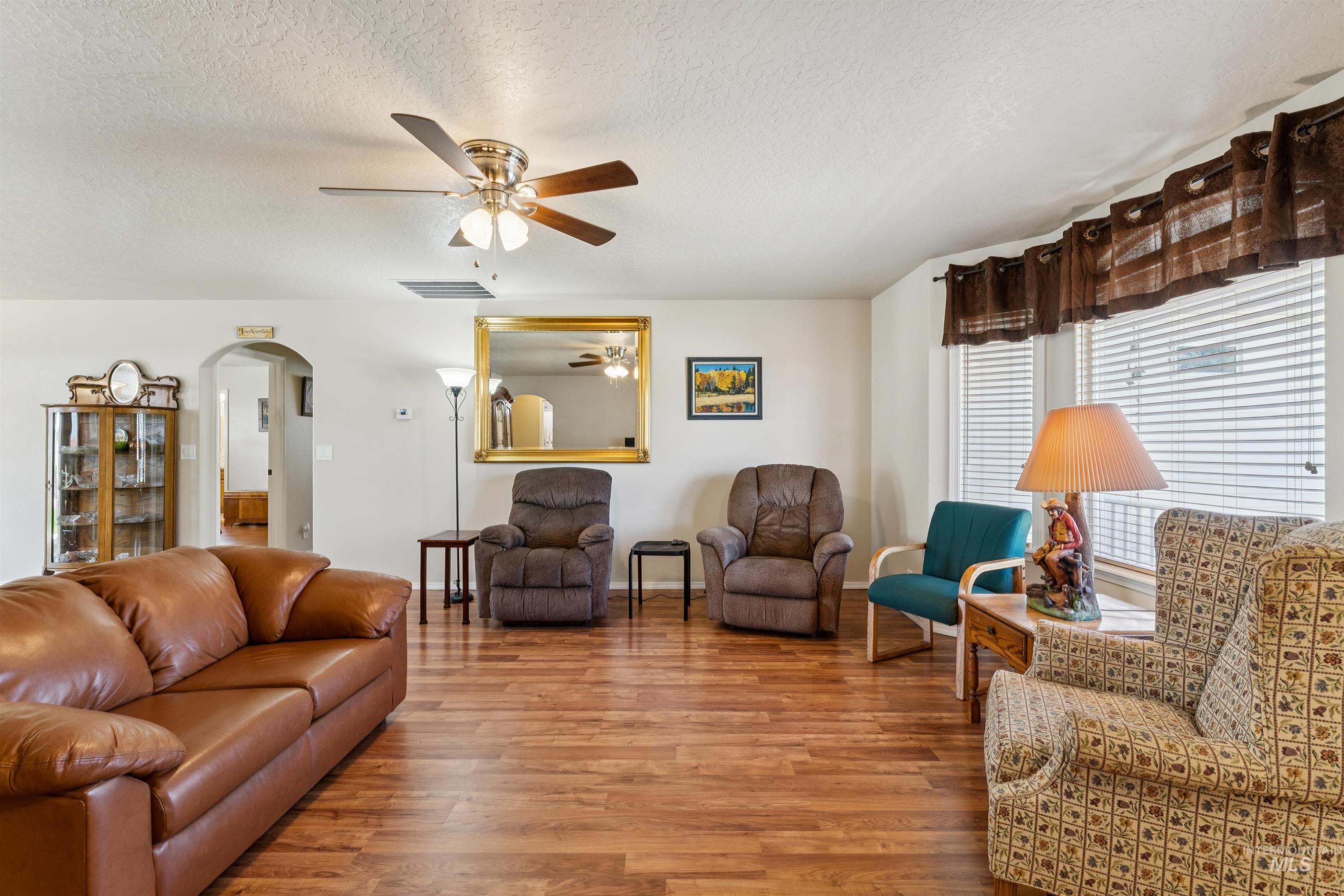1114 Feltham Peak Way, Emmett, Idaho 83617, 3 Bedrooms, 2 Bathrooms, Residential For Sale, Price $419,900,MLS 98991551
