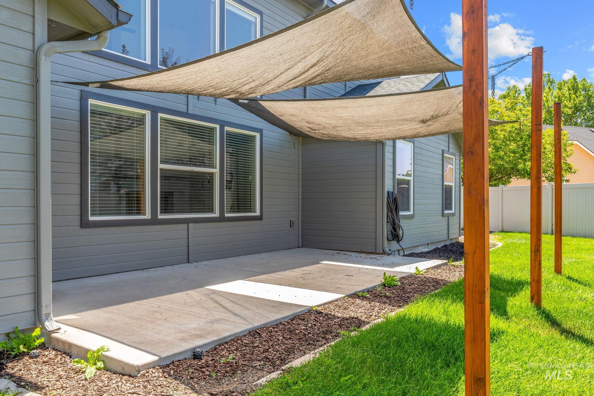2001 N Van Dyke Ave, Kuna, Idaho 83634-5362, 5 Bedrooms, 2.5 Bathrooms, Residential For Sale, Price $535,000,MLS 98991552