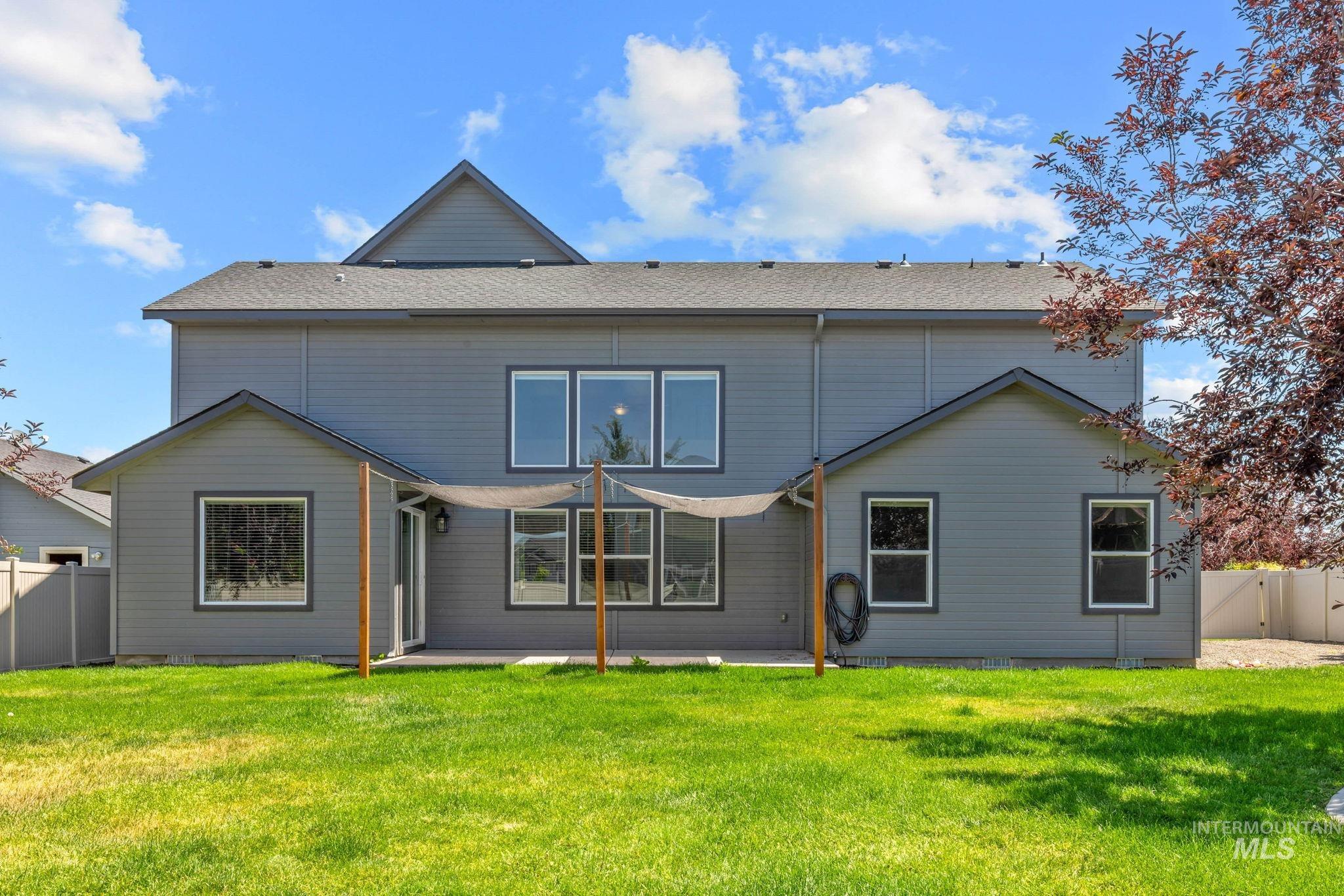 2001 N Van Dyke Ave, Kuna, Idaho 83634-5362, 5 Bedrooms, 2.5 Bathrooms, Residential For Sale, Price $535,000,MLS 98991552