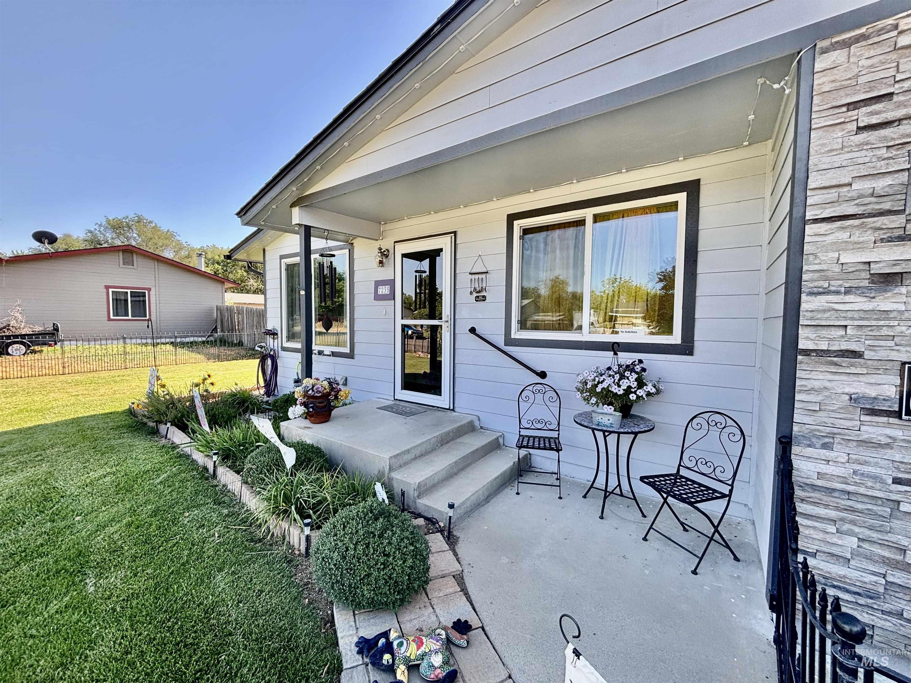 7235 S Southdale Avenue, Boise, Idaho 83709, 3 Bedrooms, 1 Bathroom, Residential For Sale, Price $449,000,MLS 98991556