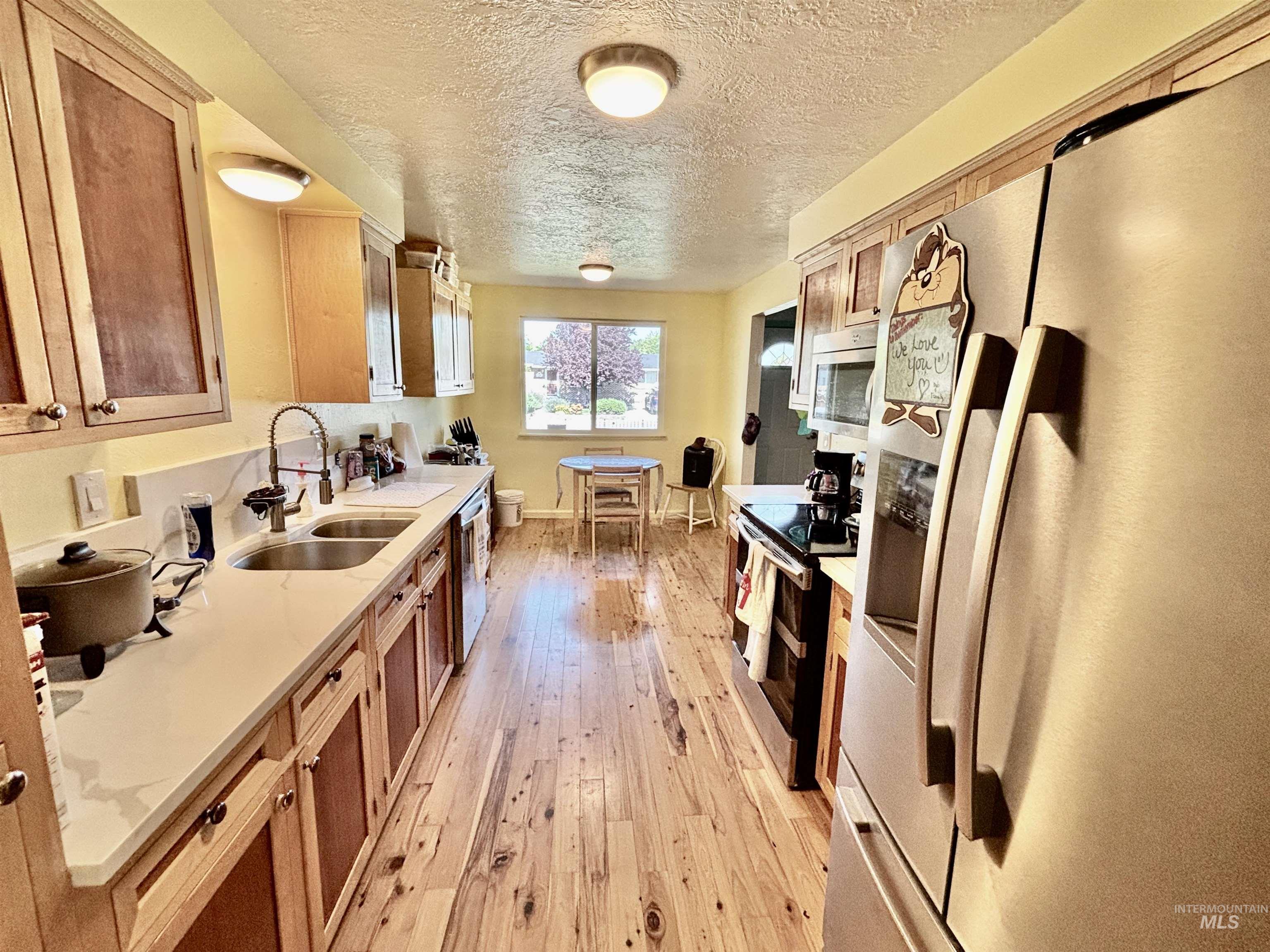 7235 S Southdale Avenue, Boise, Idaho 83709, 3 Bedrooms, 1 Bathroom, Residential For Sale, Price $449,000,MLS 98991556