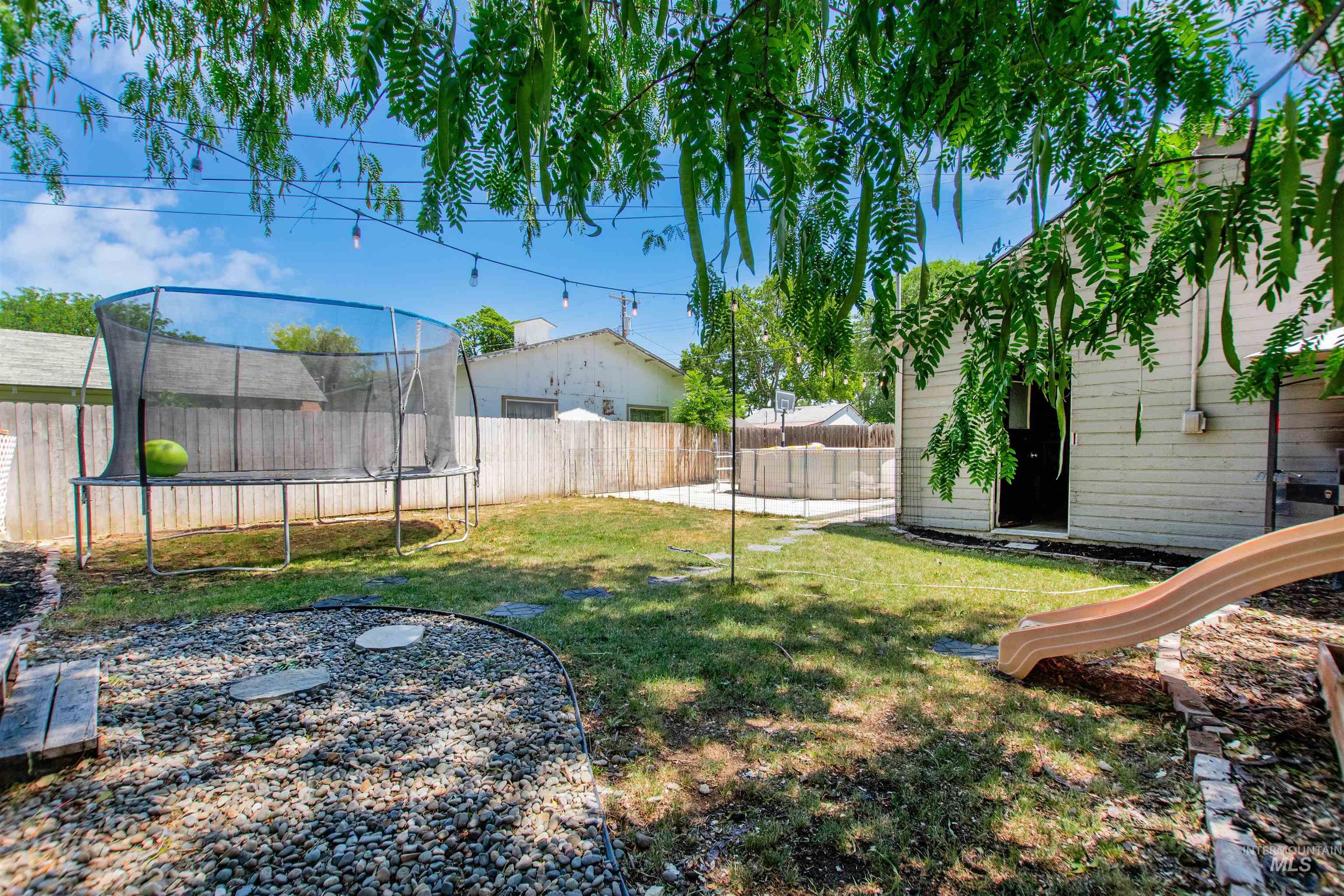 512 18TH Ave S, Nampa, Idaho 83651, 3 Bedrooms, 2 Bathrooms, Residential For Sale, Price $399,900,MLS 98991557