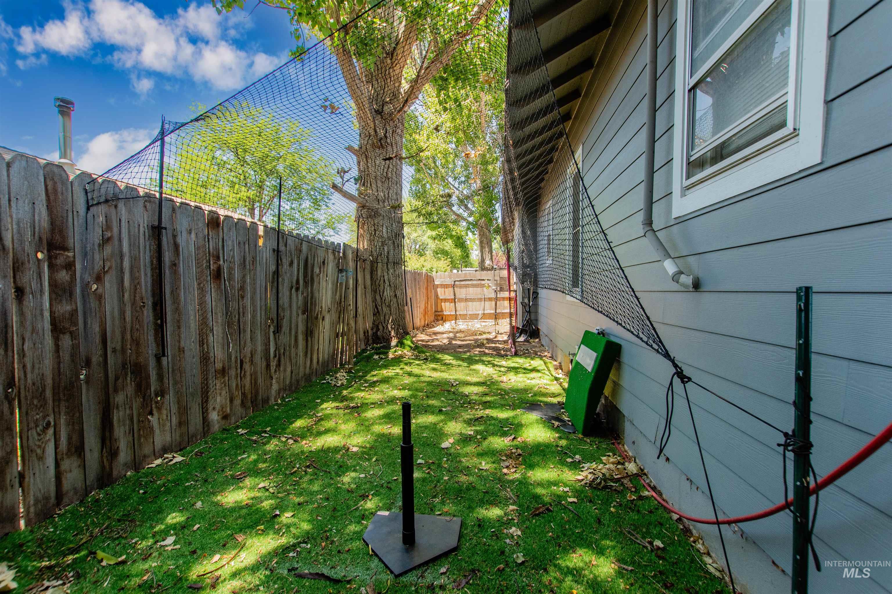 512 18TH Ave S, Nampa, Idaho 83651, 3 Bedrooms, 2 Bathrooms, Residential For Sale, Price $399,900,MLS 98991557