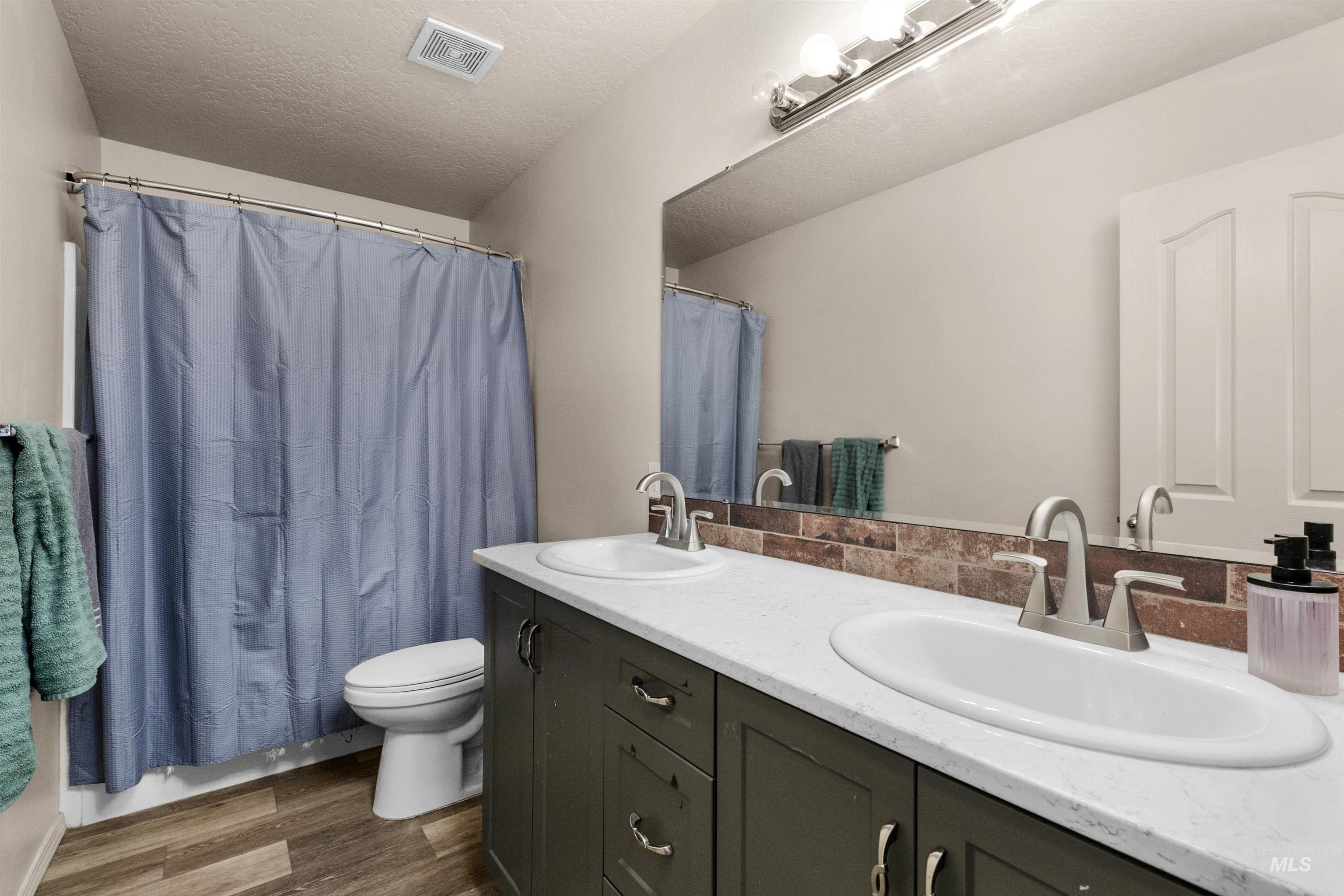 6999 S Acacia, Boise, Idaho 83709, 4 Bedrooms, 2.5 Bathrooms, Residential For Sale, Price $539,900,MLS 98991558