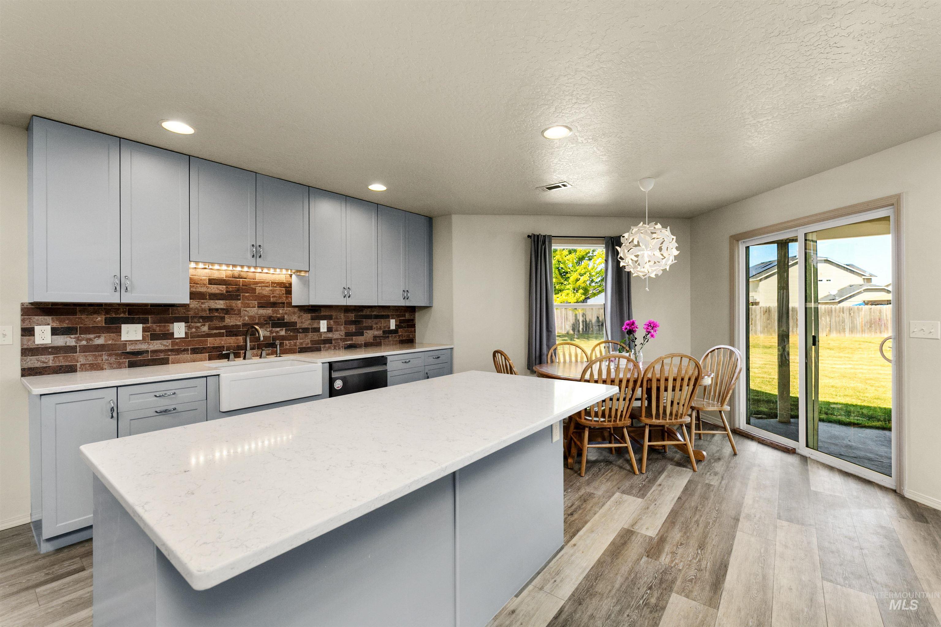 6999 S Acacia, Boise, Idaho 83709, 4 Bedrooms, 2.5 Bathrooms, Residential For Sale, Price $539,900,MLS 98991558