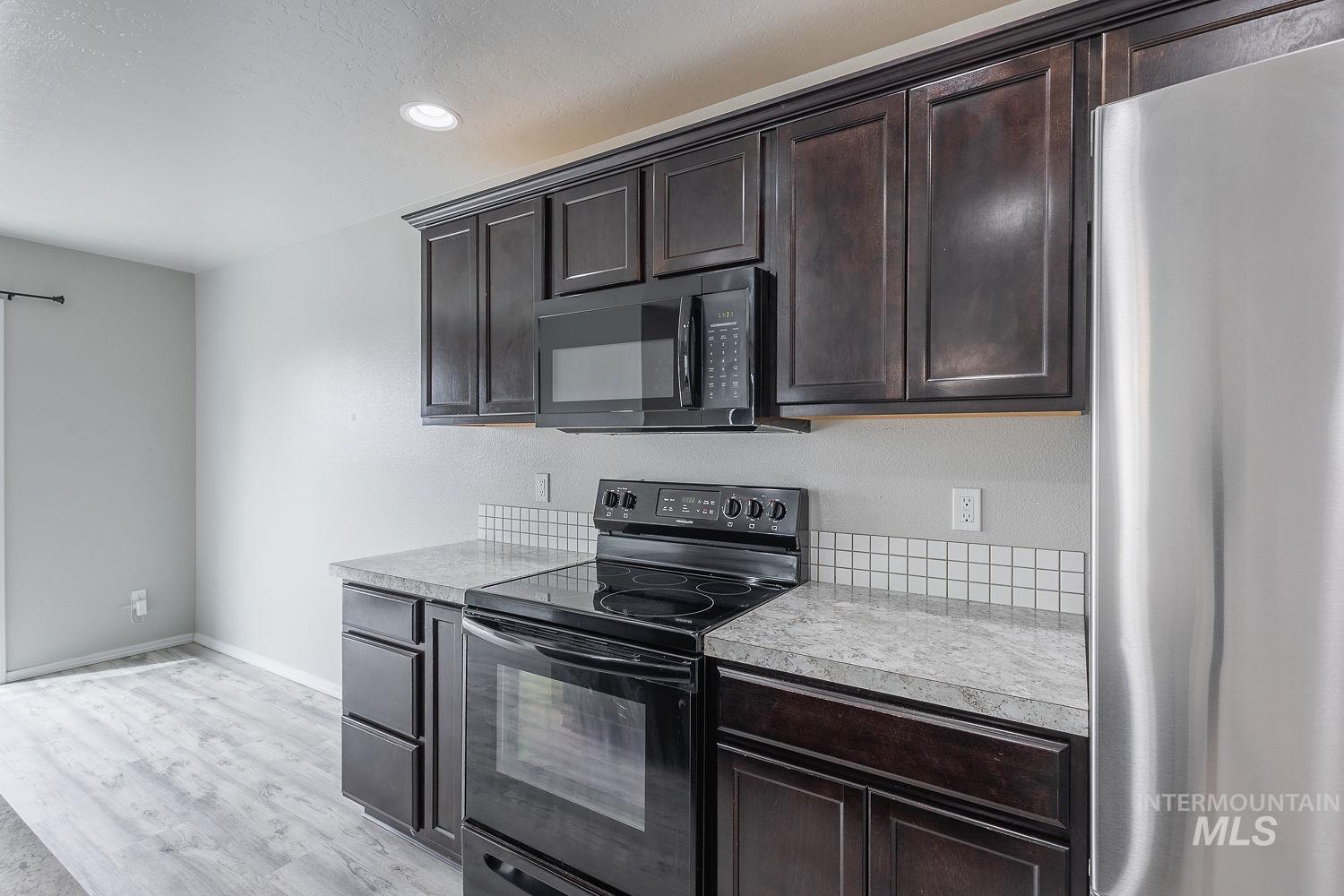 13567 Palm Beach Dr, Caldwell, Idaho 83607, 3 Bedrooms, 2.5 Bathrooms, Residential For Sale, Price $349,900, 98991560