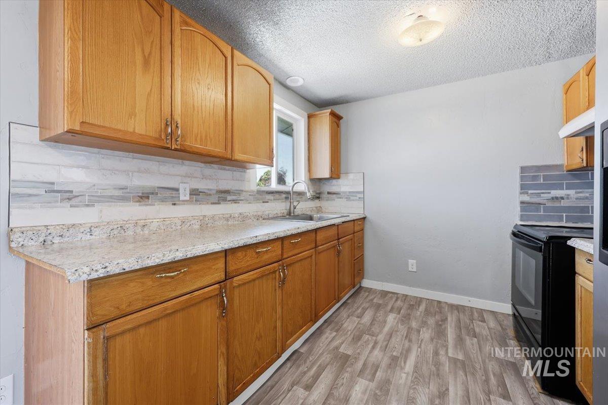 5720 Sunset Dr, Nampa, Idaho 83686, 4 Bedrooms, 2 Bathrooms, Residential For Sale, Price $349,900, 98991561