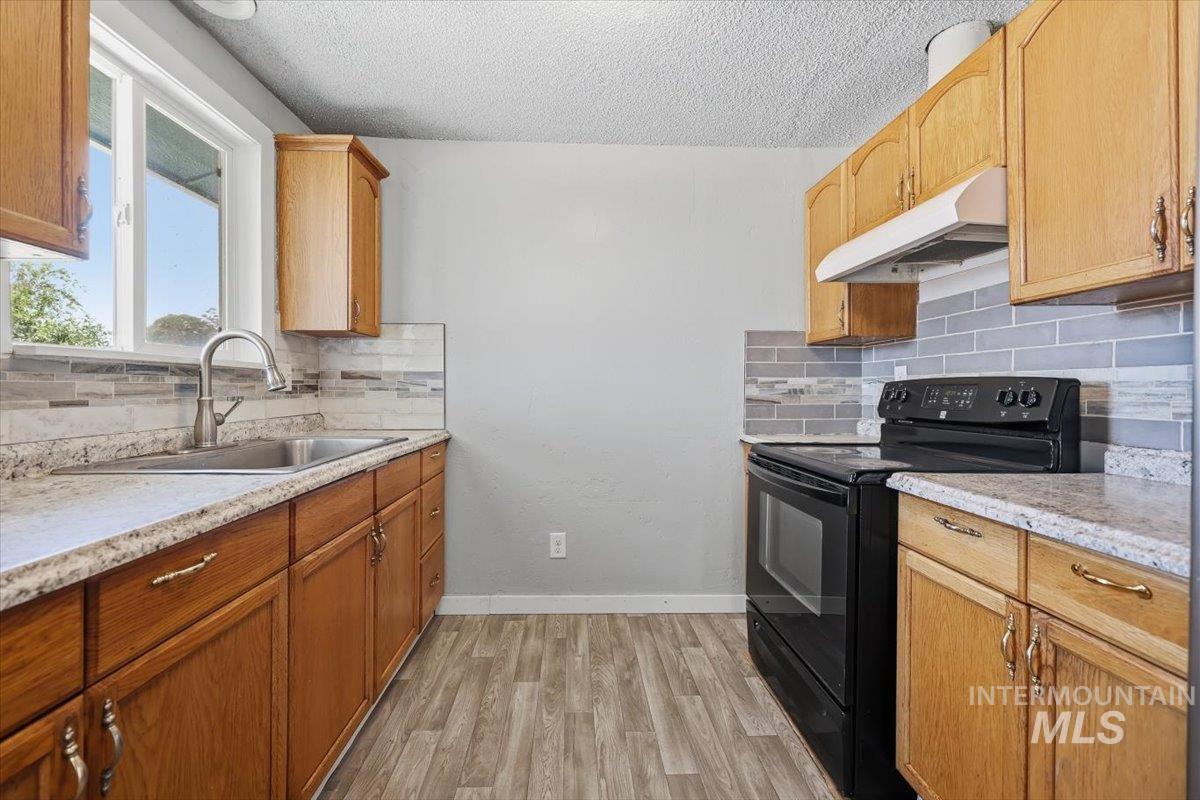 5720 Sunset Dr, Nampa, Idaho 83686, 4 Bedrooms, 2 Bathrooms, Residential For Sale, Price $349,900, 98991561