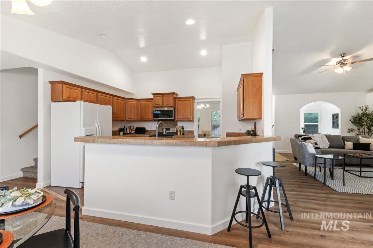 1231 N 14th East, Mountain Home, Idaho 83647, 3 Bedrooms, 2.5 Bathrooms, Residential For Sale, Price $429,900,MLS 98991562