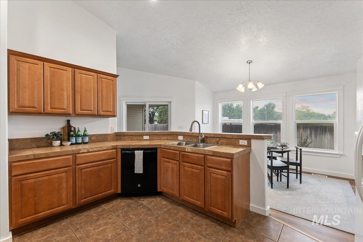 1231 N 14th East, Mountain Home, Idaho 83647, 3 Bedrooms, 2.5 Bathrooms, Residential For Sale, Price $429,900,MLS 98991562