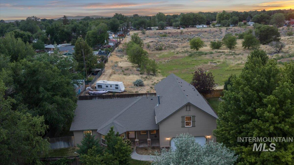1231 N 14th East, Mountain Home, Idaho 83647, 3 Bedrooms, 2.5 Bathrooms, Residential For Sale, Price $429,900,MLS 98991562
