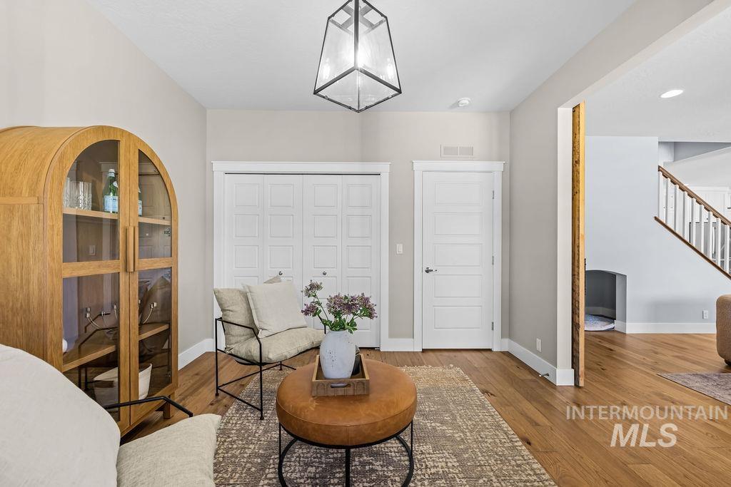 2622 S Old Hickory Way, Boise, Idaho 83716, 5 Bedrooms, 3.5 Bathrooms, Residential For Sale, Price $1,350,000, 98991563
