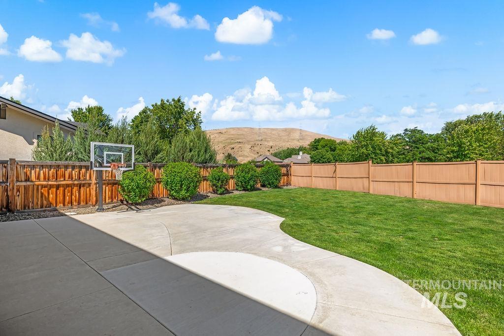 2622 S Old Hickory Way, Boise, Idaho 83716, 5 Bedrooms, 3.5 Bathrooms, Residential For Sale, Price $1,350,000, 98991563