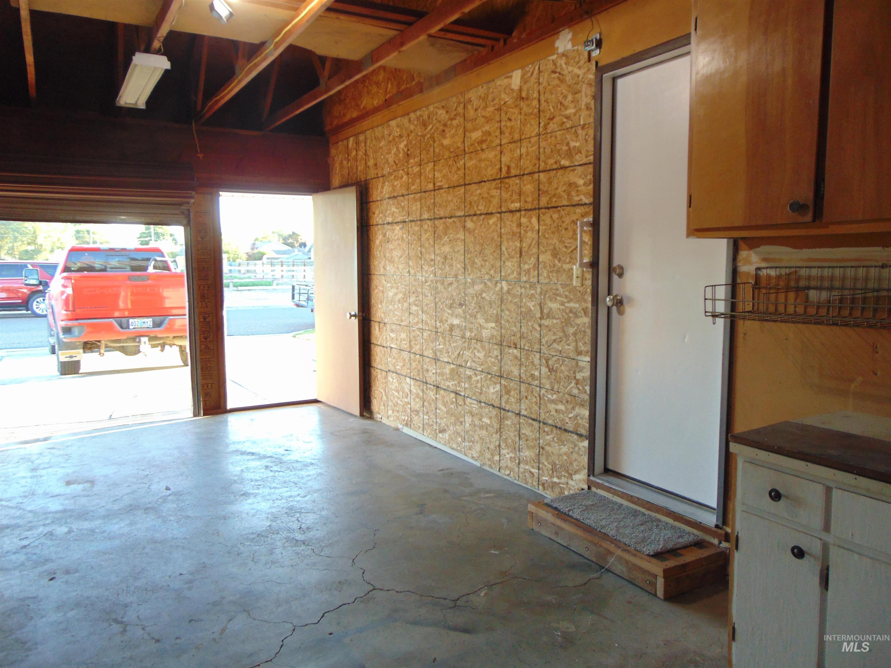 1113 SW 14th Ave., Ontario, Oregon 97914, 4 Bedrooms, 1.5 Bathrooms, Residential For Sale, Price $309,900,MLS 98991564
