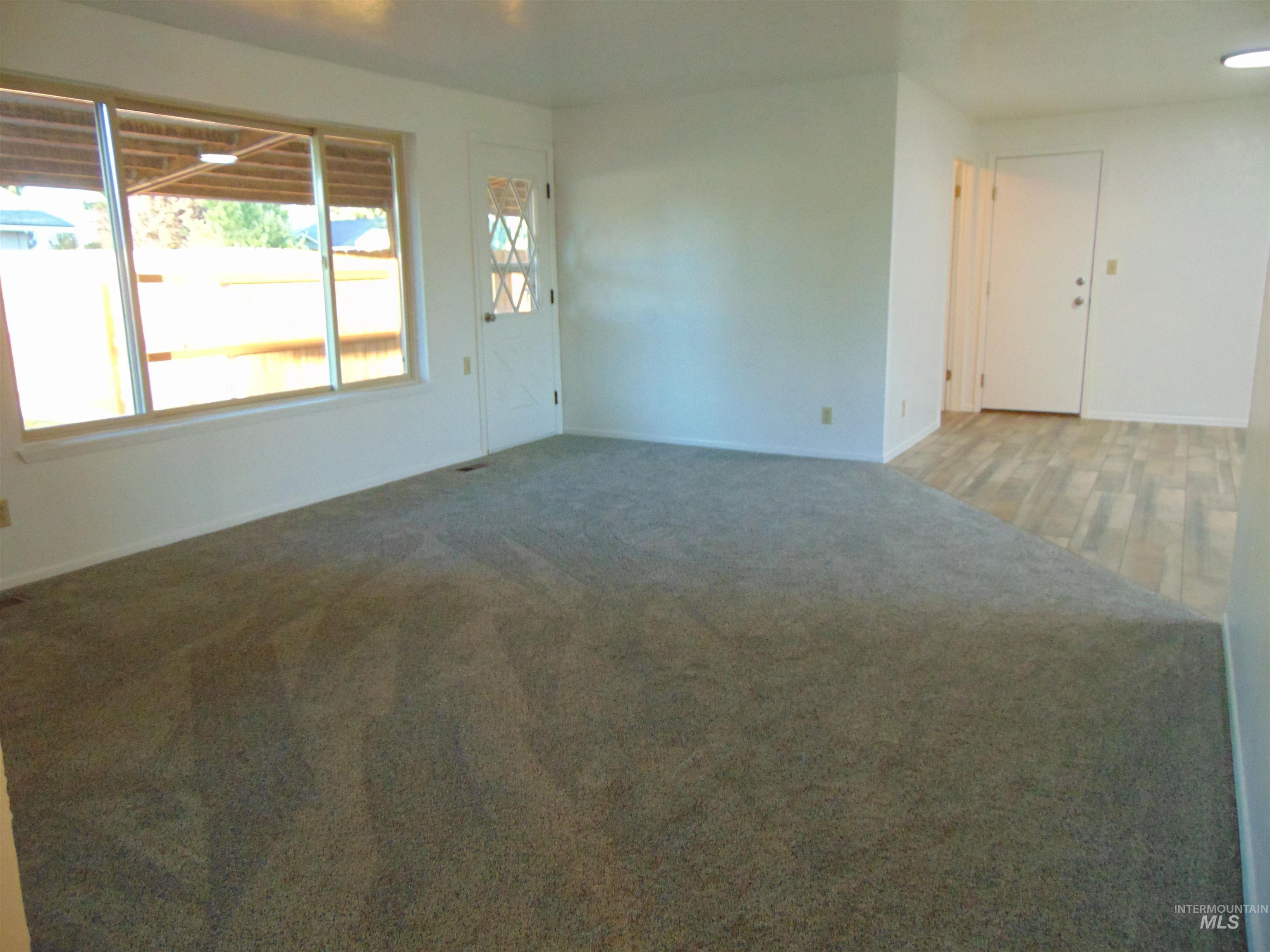 1113 SW 14th Ave., Ontario, Oregon 97914, 4 Bedrooms, 1.5 Bathrooms, Residential For Sale, Price $309,900,MLS 98991564