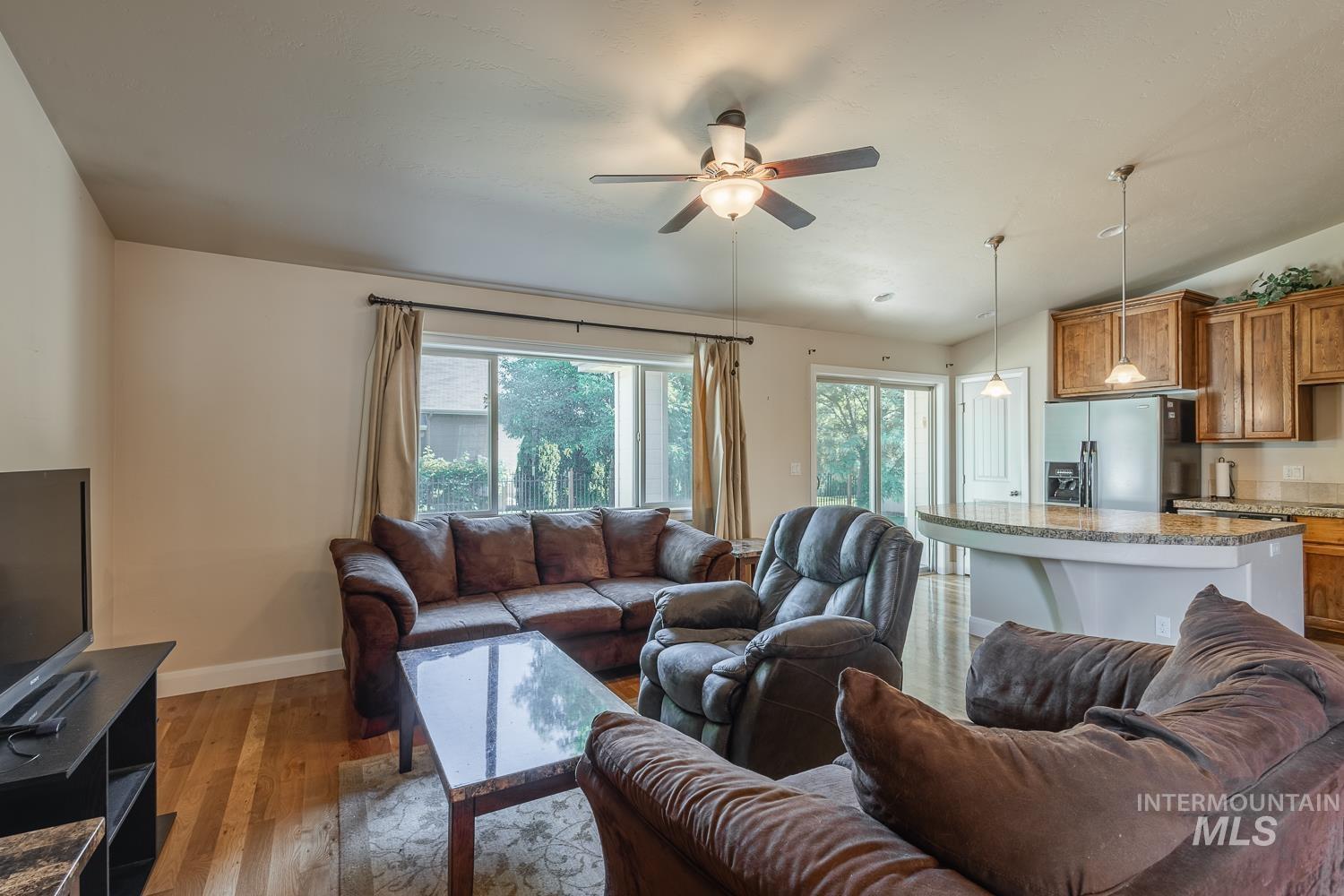 1186 E Observation St, Meridian, Idaho 83642, 3 Bedrooms, 2 Bathrooms, Residential For Sale, Price $475,000,MLS 98991566