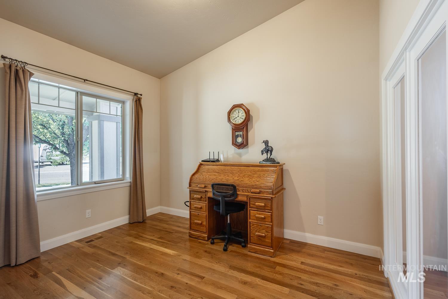 1186 E Observation St, Meridian, Idaho 83642, 3 Bedrooms, 2 Bathrooms, Residential For Sale, Price $475,000,MLS 98991566