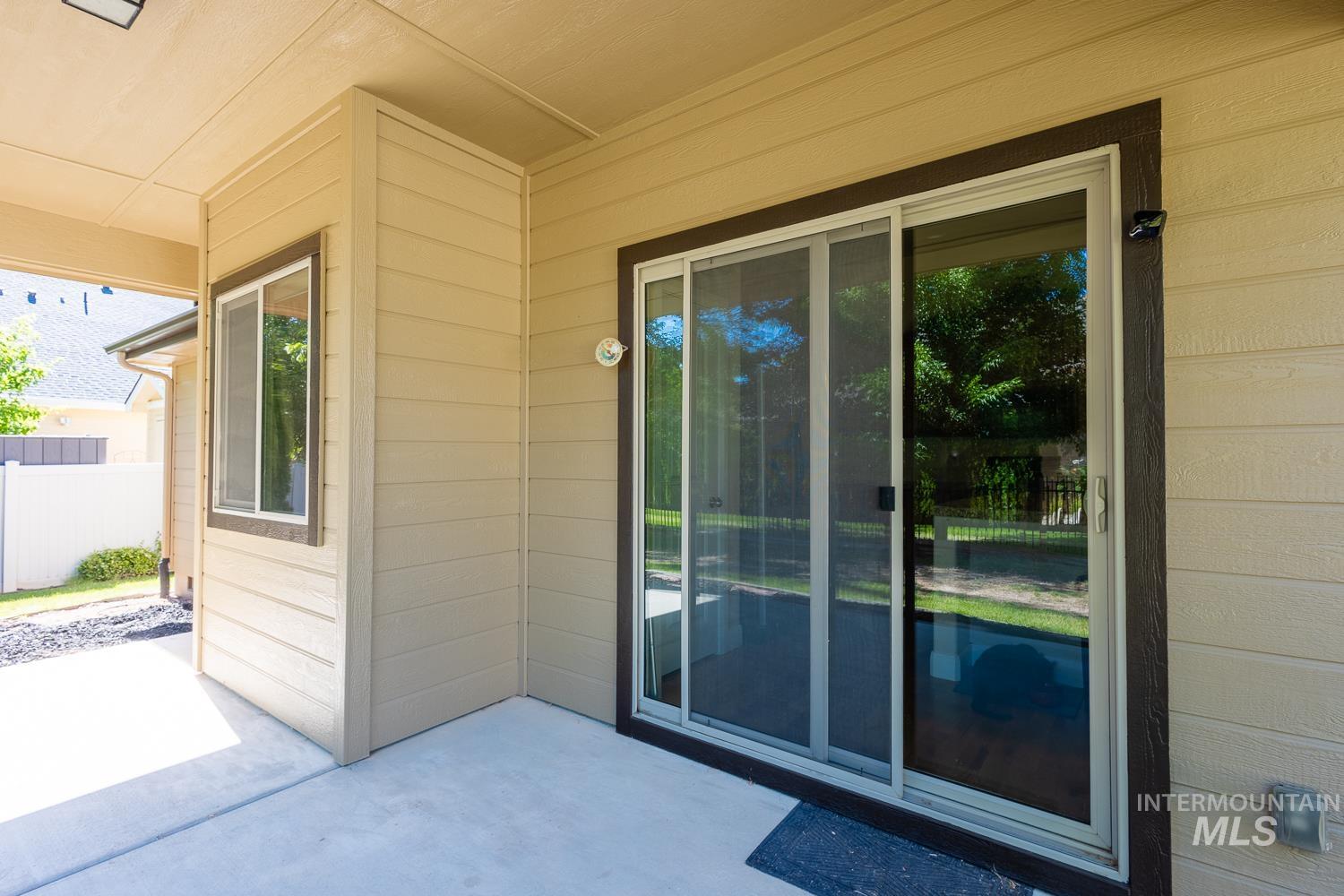 1186 E Observation St, Meridian, Idaho 83642, 3 Bedrooms, 2 Bathrooms, Residential For Sale, Price $475,000,MLS 98991566
