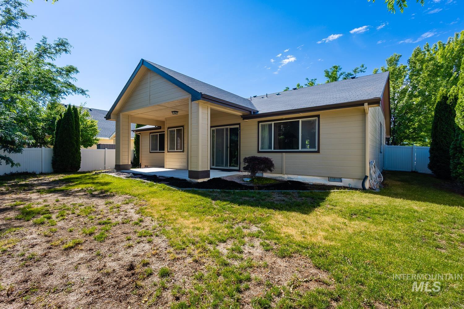 1186 E Observation St, Meridian, Idaho 83642, 3 Bedrooms, 2 Bathrooms, Residential For Sale, Price $475,000,MLS 98991566