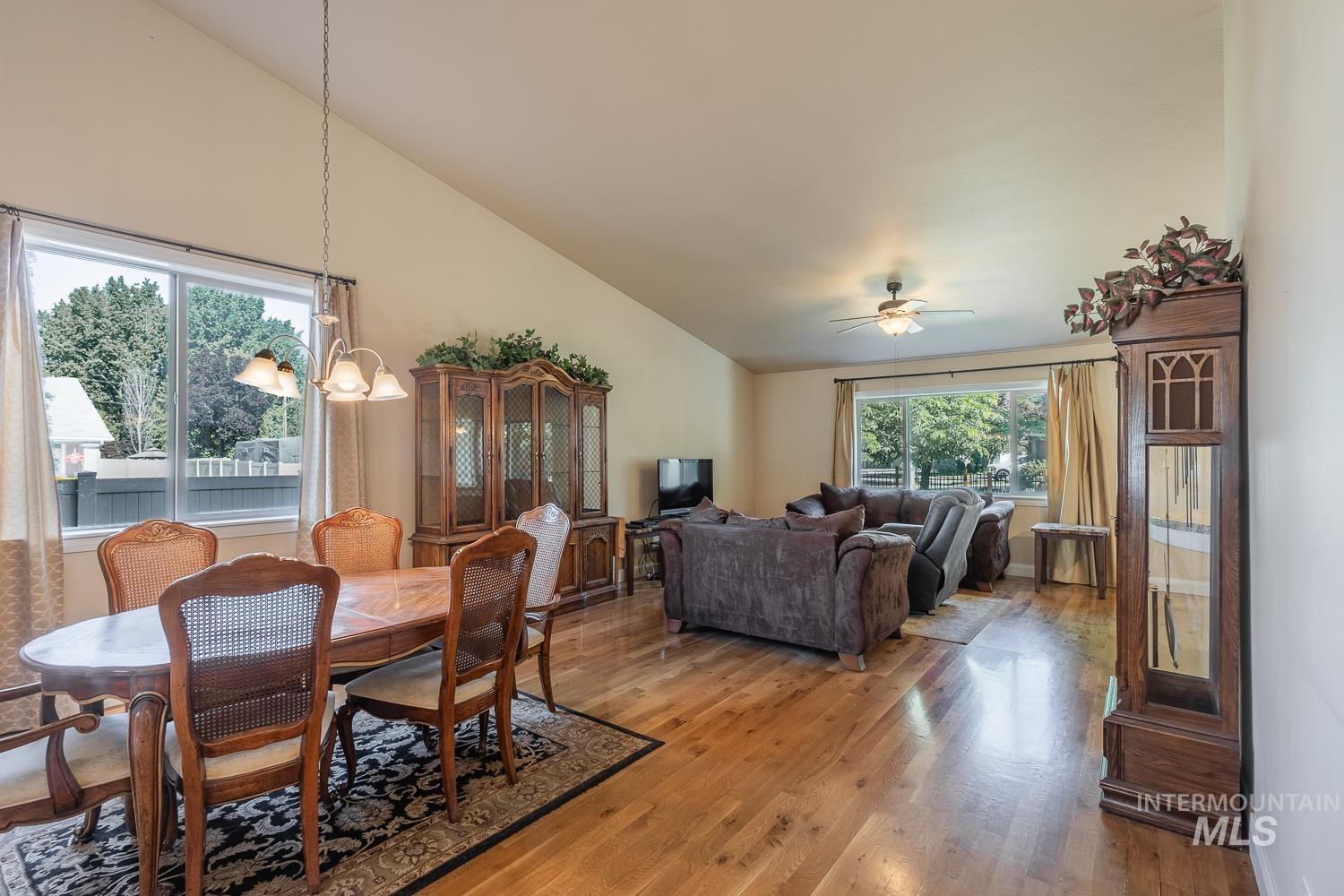 1186 E Observation St, Meridian, Idaho 83642, 3 Bedrooms, 2 Bathrooms, Residential For Sale, Price $475,000,MLS 98991566