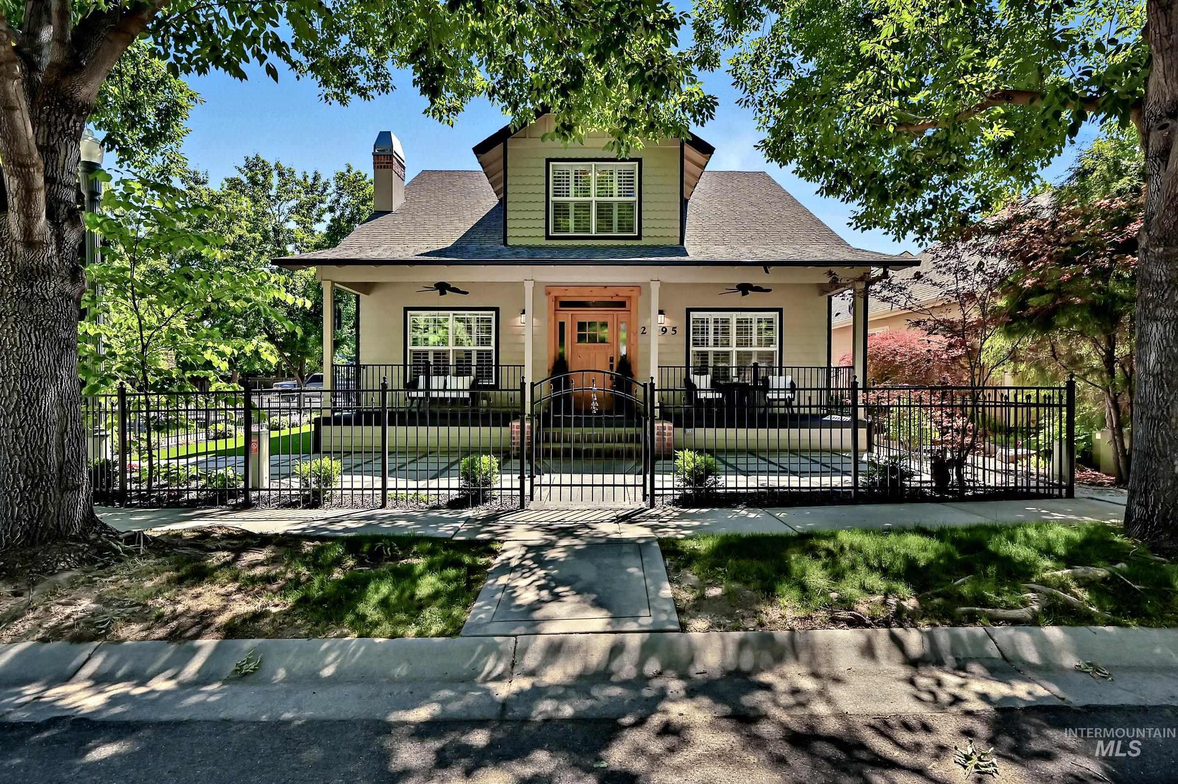 2395 E Gloucester Pl, Boise, Idaho 83706, 3 Bedrooms, 4.5 Bathrooms, Residential For Sale, Price $875,000,MLS 98991567