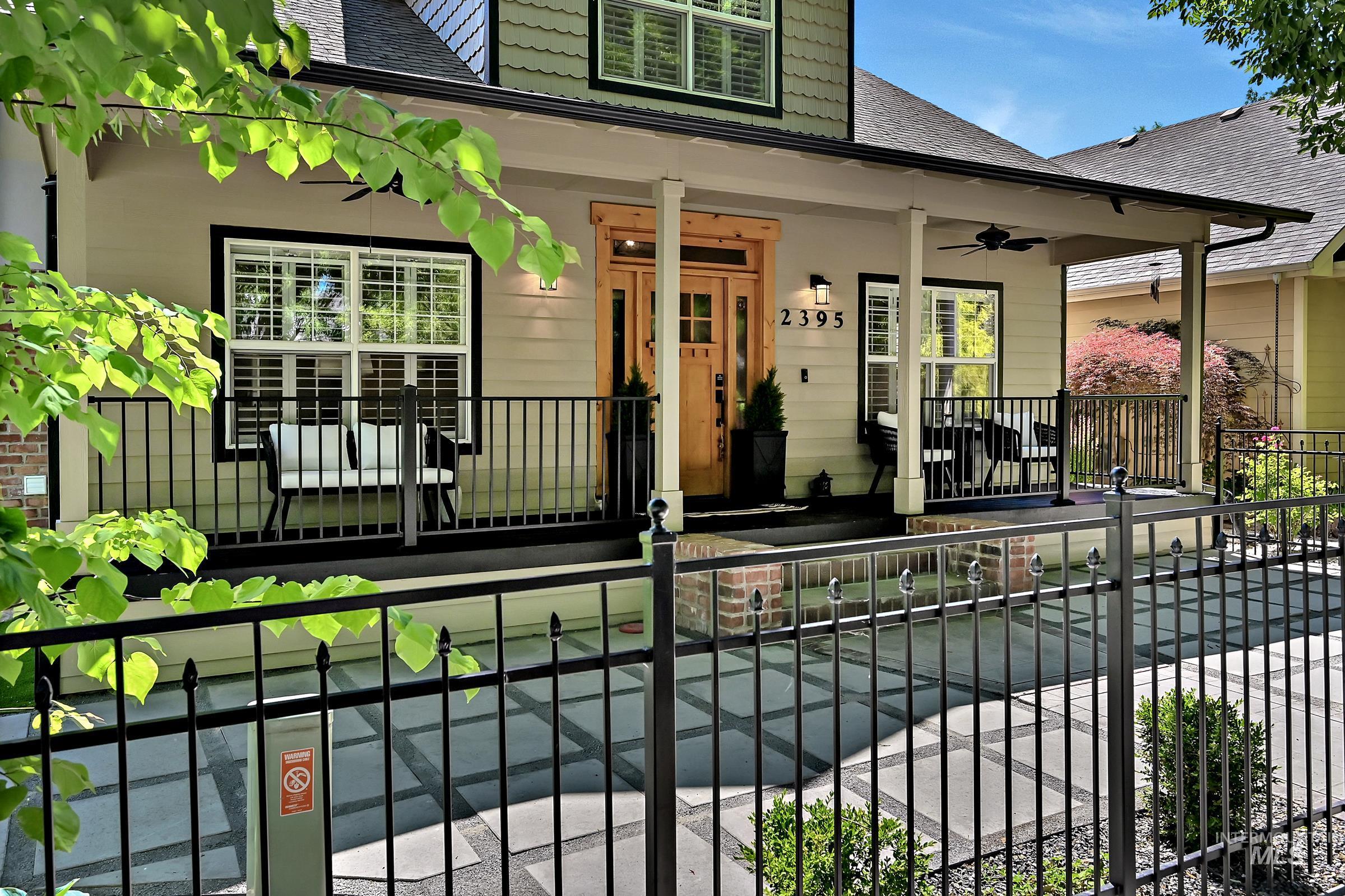 2395 E Gloucester Pl, Boise, Idaho 83706, 3 Bedrooms, 4.5 Bathrooms, Residential For Sale, Price $875,000,MLS 98991567