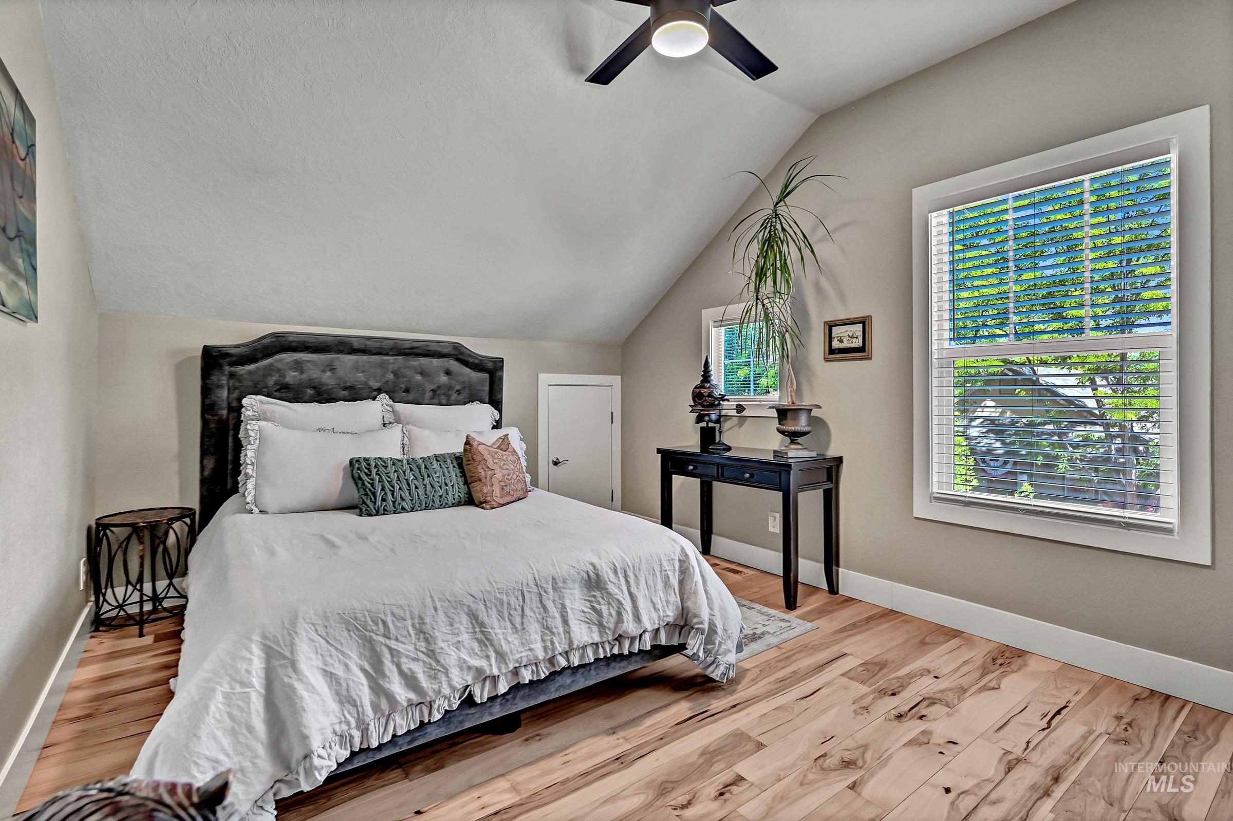 2395 E Gloucester Pl, Boise, Idaho 83706, 3 Bedrooms, 4.5 Bathrooms, Residential For Sale, Price $875,000,MLS 98991567