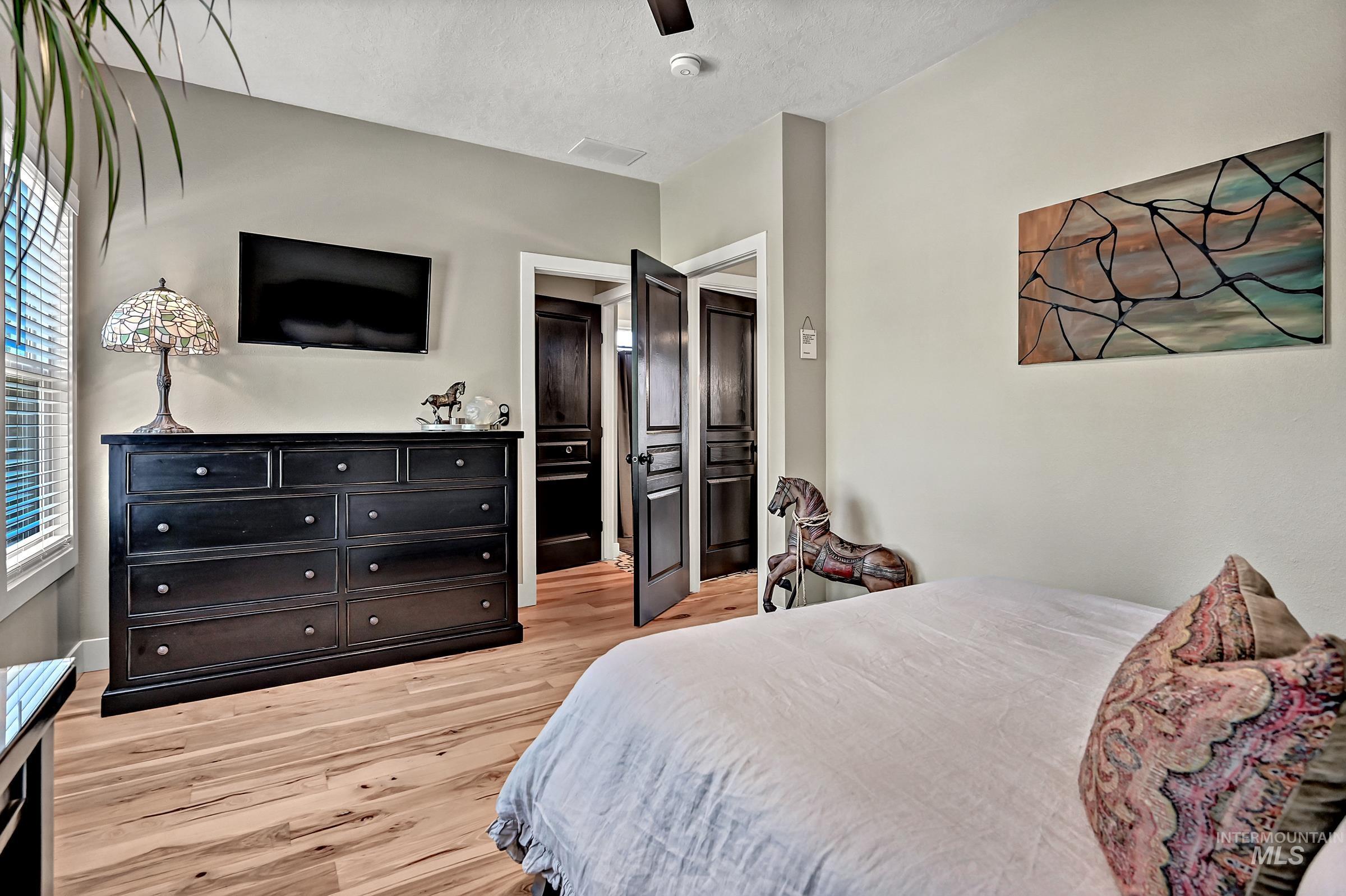 2395 E Gloucester Pl, Boise, Idaho 83706, 3 Bedrooms, 4.5 Bathrooms, Residential For Sale, Price $875,000,MLS 98991567