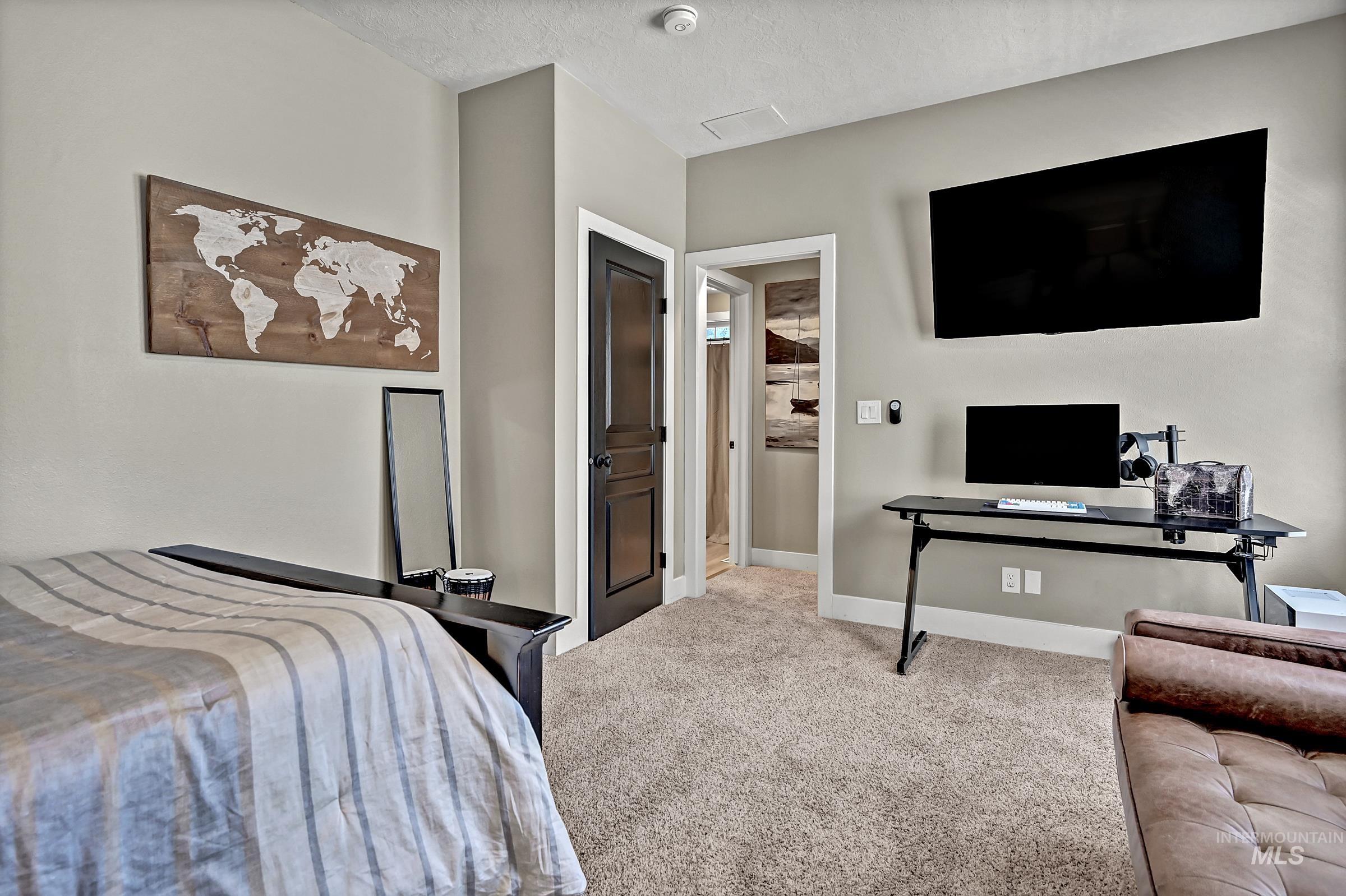2395 E Gloucester Pl, Boise, Idaho 83706, 3 Bedrooms, 4.5 Bathrooms, Residential For Sale, Price $875,000,MLS 98991567