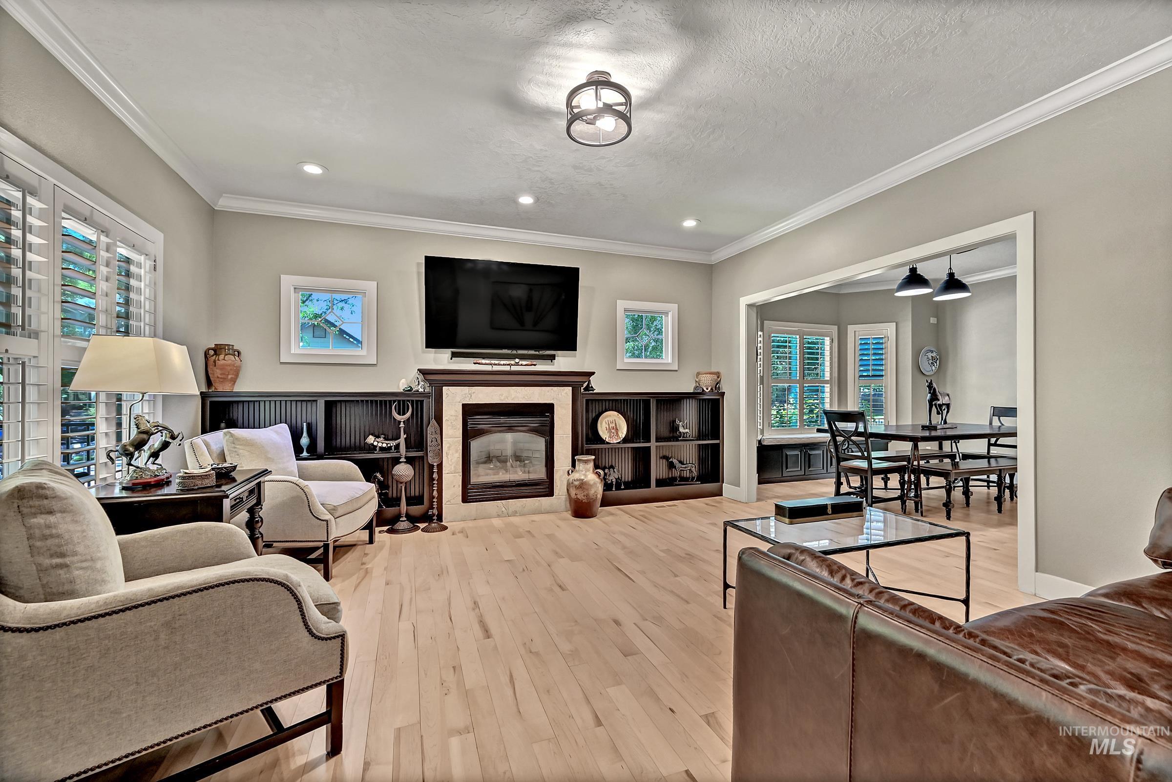 2395 E Gloucester Pl, Boise, Idaho 83706, 3 Bedrooms, 4.5 Bathrooms, Residential For Sale, Price $875,000,MLS 98991567