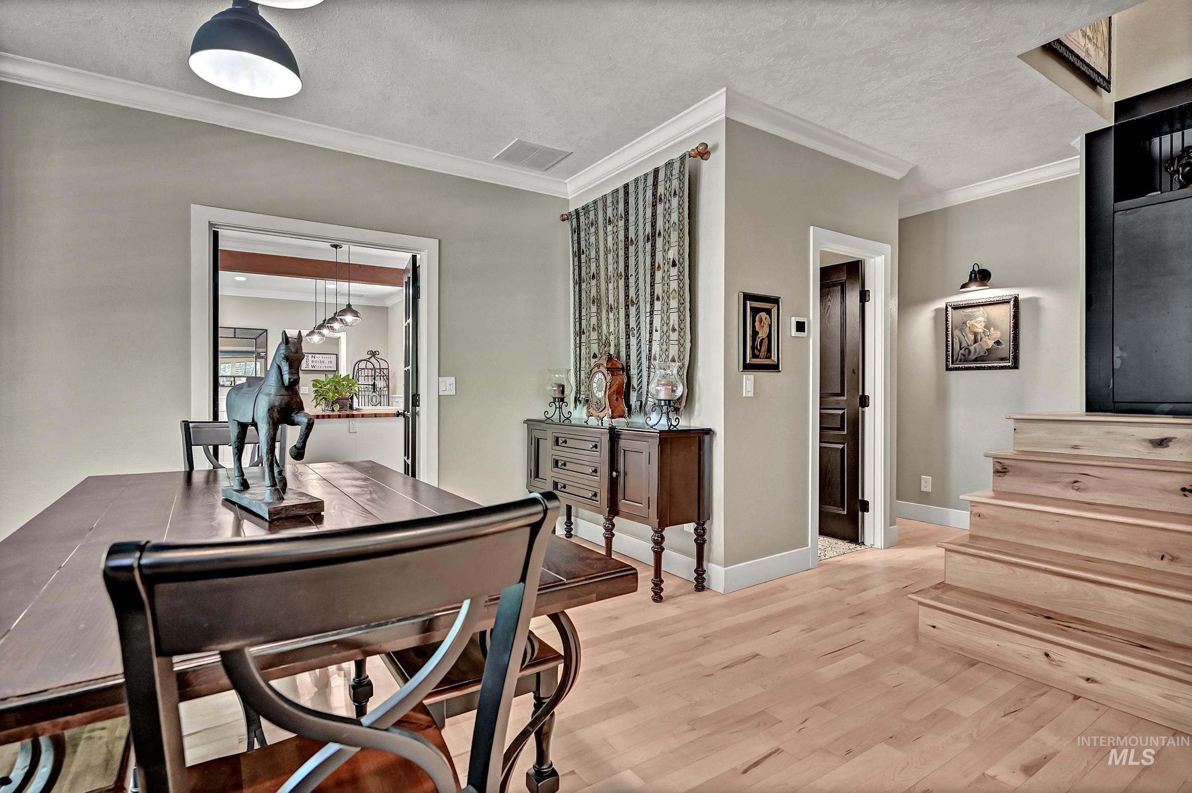 2395 E Gloucester Pl, Boise, Idaho 83706, 3 Bedrooms, 4.5 Bathrooms, Residential For Sale, Price $875,000,MLS 98991567
