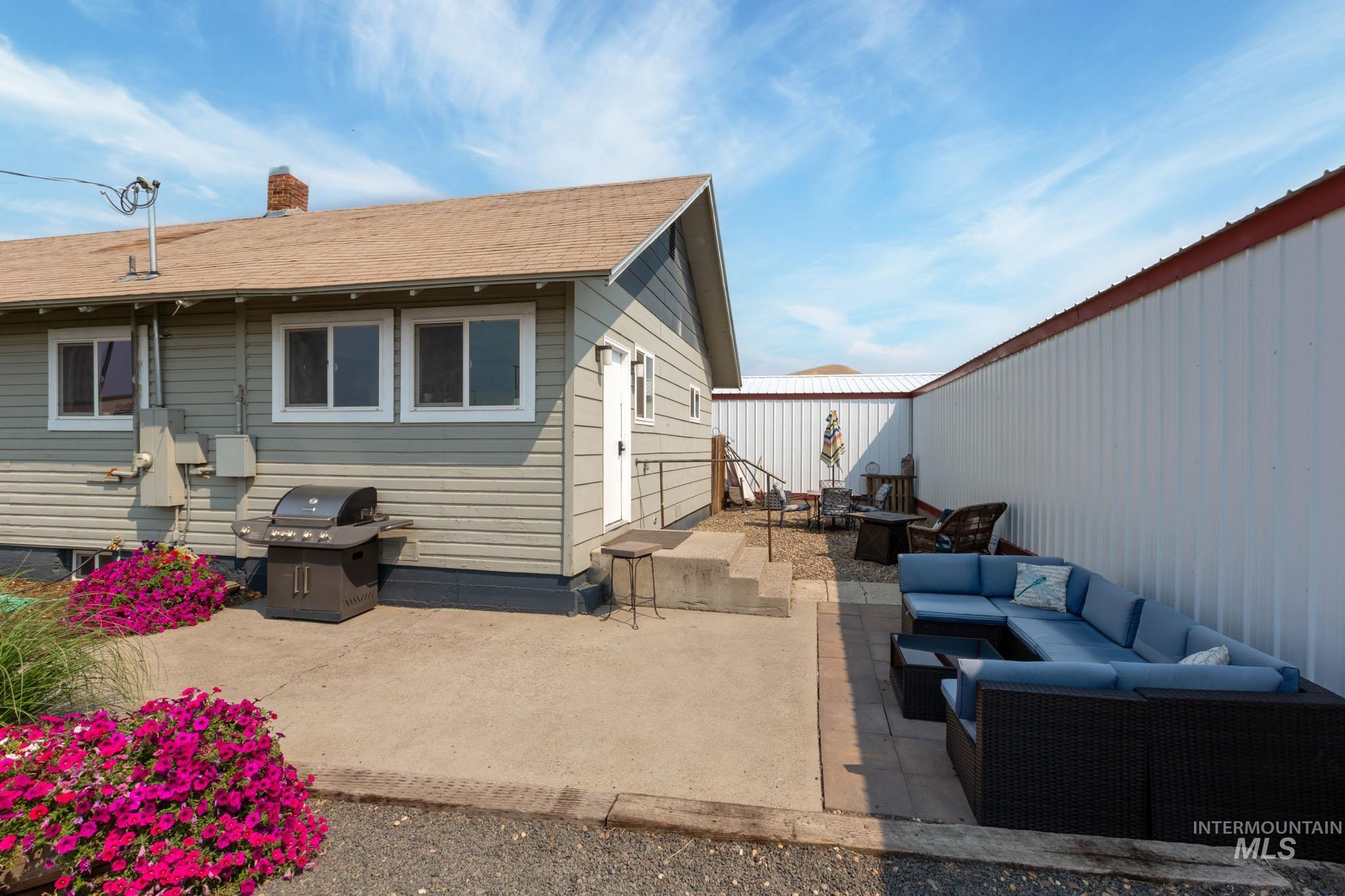 1440 E 6th St, Weiser, Idaho 83672, 3 Bedrooms, 2 Bathrooms, Residential For Sale, Price $275,000, 98991569