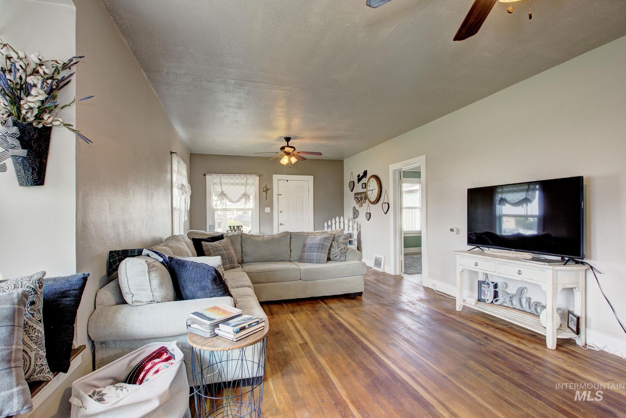 1440 E 6th St, Weiser, Idaho 83672, 3 Bedrooms, 2 Bathrooms, Residential For Sale, Price $275,000, 98991569
