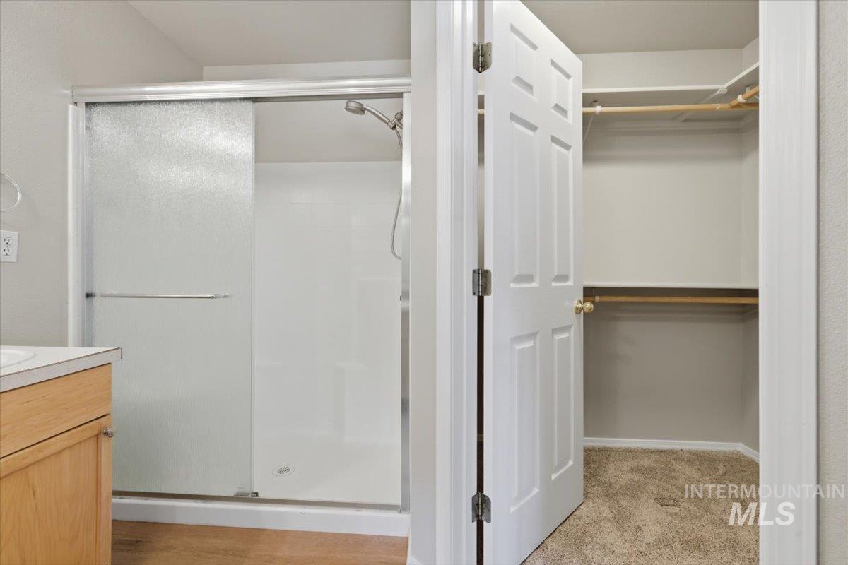 831 W Oakmont Ave, Nampa, Idaho 83686, 3 Bedrooms, 2 Bathrooms, Residential For Sale, Price $380,000,MLS 98991571