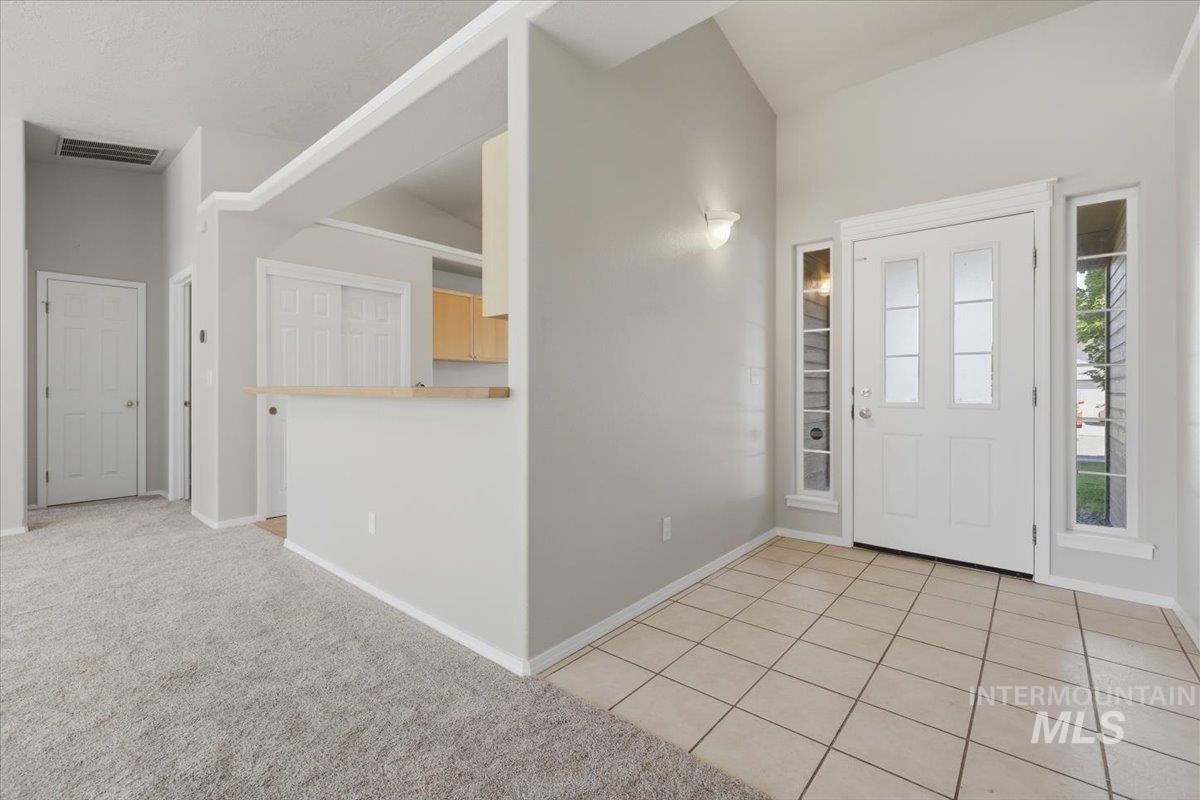 831 W Oakmont Ave, Nampa, Idaho 83686, 3 Bedrooms, 2 Bathrooms, Residential For Sale, Price $380,000,MLS 98991571