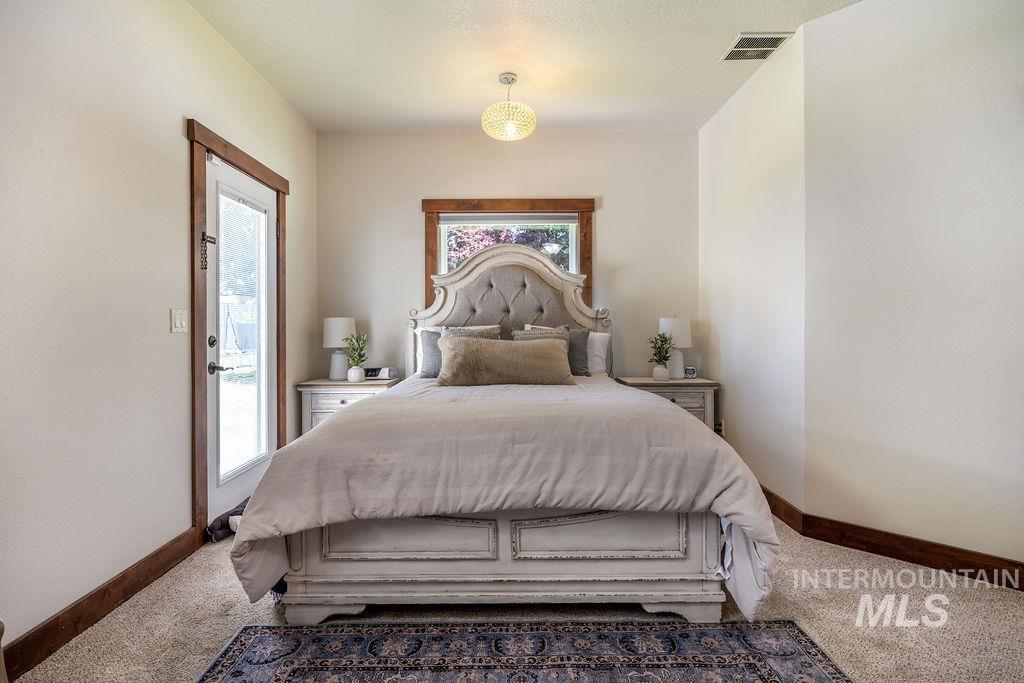 296 N Clearpoint Way, Eagle, Idaho 83616, 5 Bedrooms, 3.5 Bathrooms, Residential For Sale, Price $999,999, 98991572