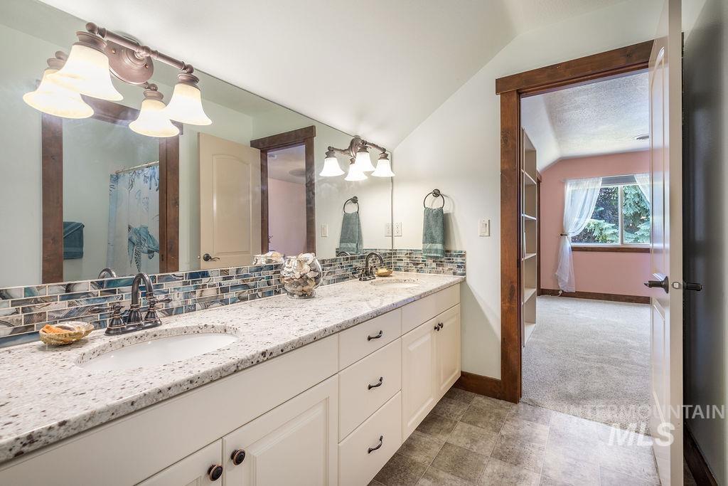 296 N Clearpoint Way, Eagle, Idaho 83616, 5 Bedrooms, 3.5 Bathrooms, Residential For Sale, Price $999,999, 98991572