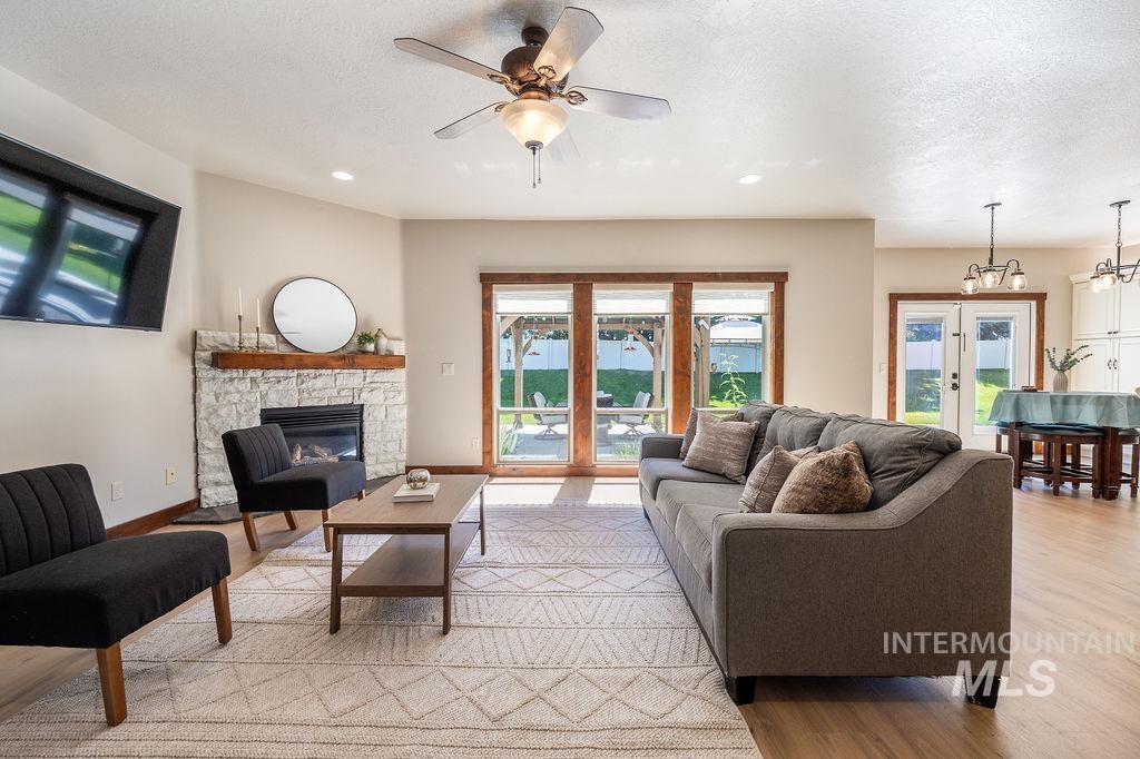 296 N Clearpoint Way, Eagle, Idaho 83616, 5 Bedrooms, 3.5 Bathrooms, Residential For Sale, Price $999,999, 98991572