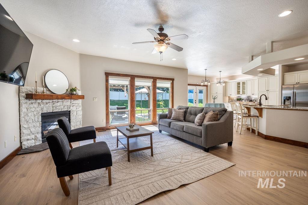 296 N Clearpoint Way, Eagle, Idaho 83616, 5 Bedrooms, 3.5 Bathrooms, Residential For Sale, Price $999,999, 98991572