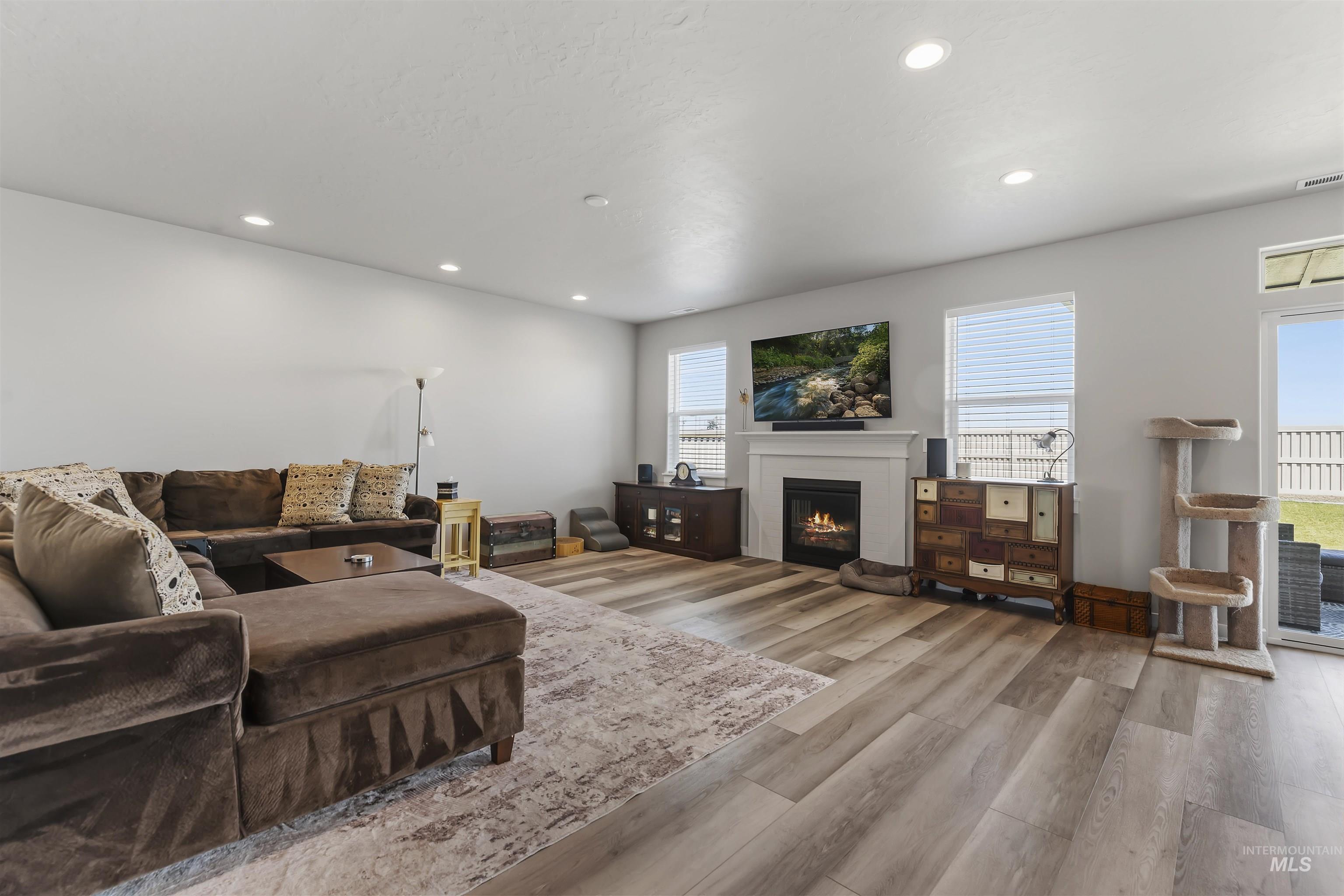 5684 E Garby St, Nampa, Idaho 83687, 4 Bedrooms, 2.5 Bathrooms, Residential For Sale, Price $639,900,MLS 98991573