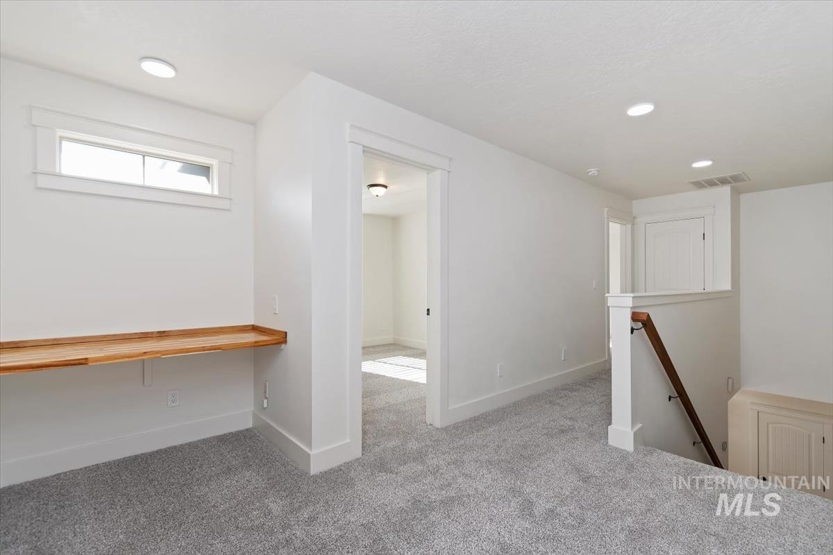 6105 S Egmont Ave., Boise, Idaho 83709, 4 Bedrooms, 2.5 Bathrooms, Residential For Sale, Price $585,000,MLS 98991576