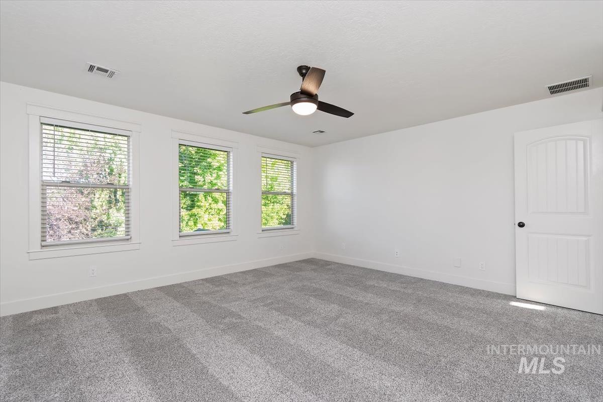 6105 S Egmont Ave., Boise, Idaho 83709, 4 Bedrooms, 2.5 Bathrooms, Residential For Sale, Price $585,000,MLS 98991576